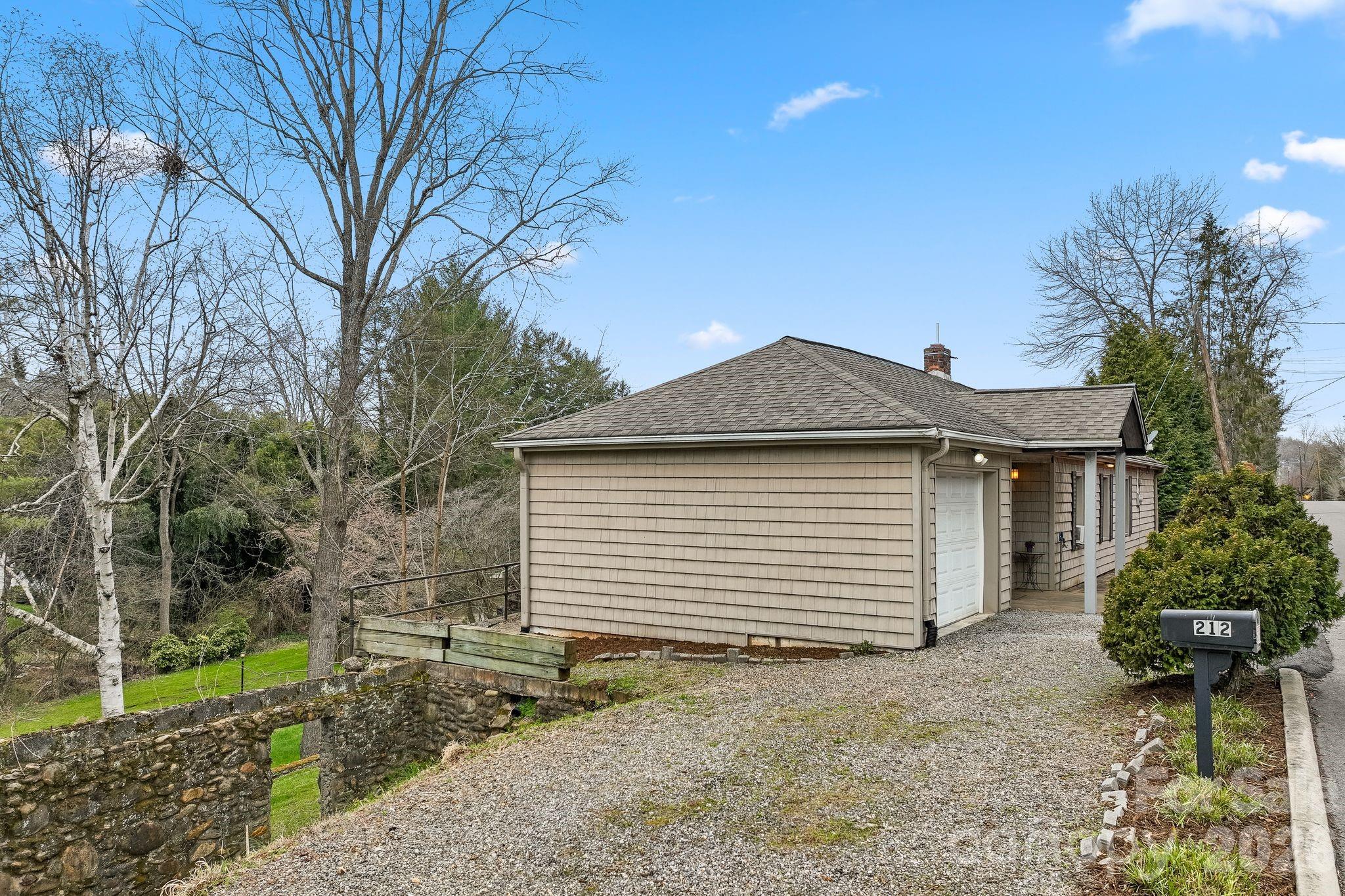212 Holtzclaw Street Pt # 14-15 Property Photo 40