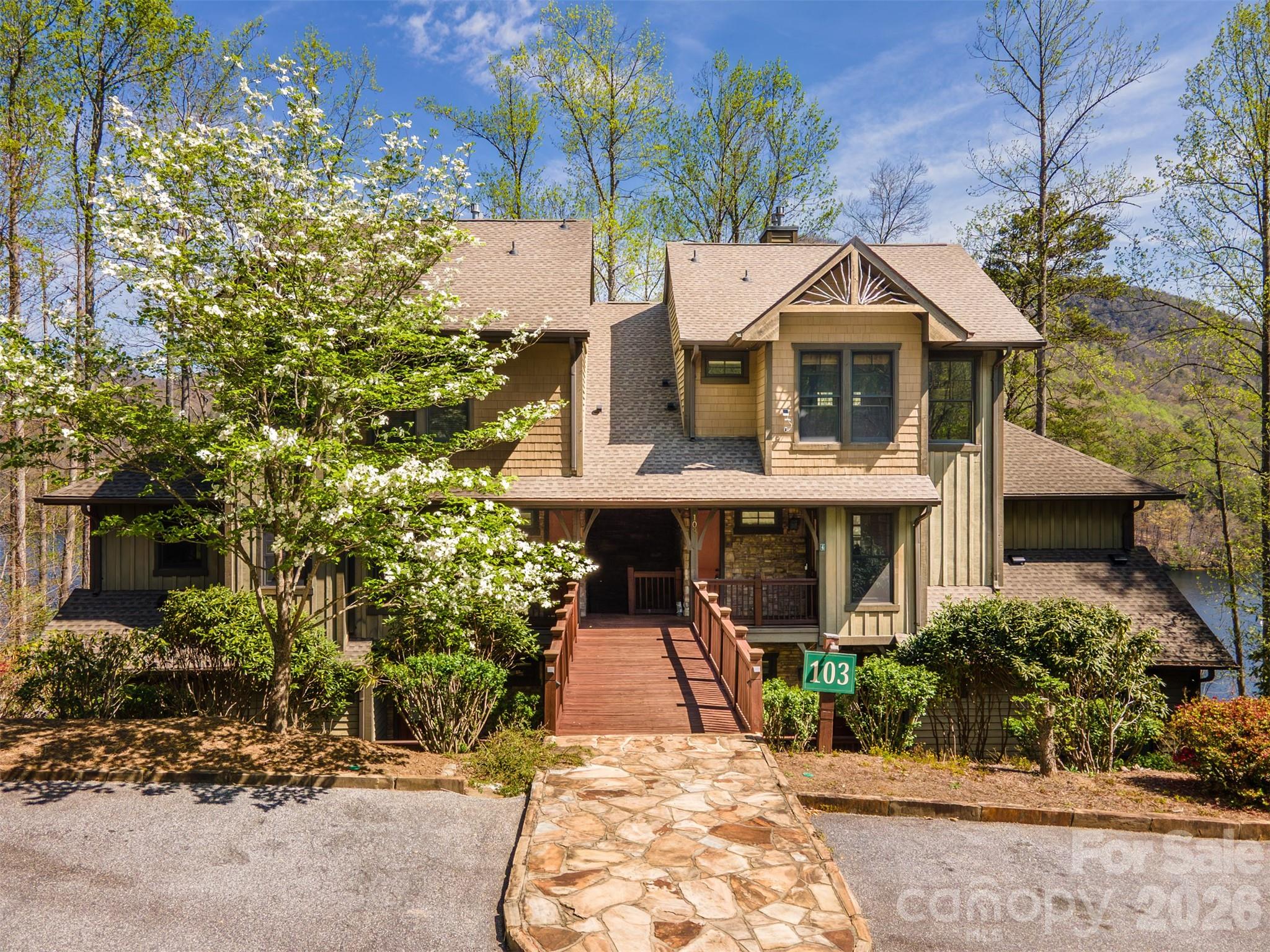 103 Southshore Drive B4 Property Photo 1