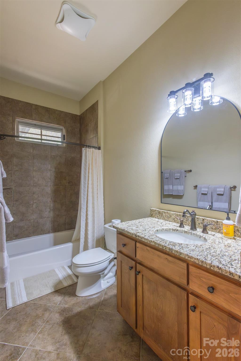 103 Southshore Drive B4 Property Photo 28