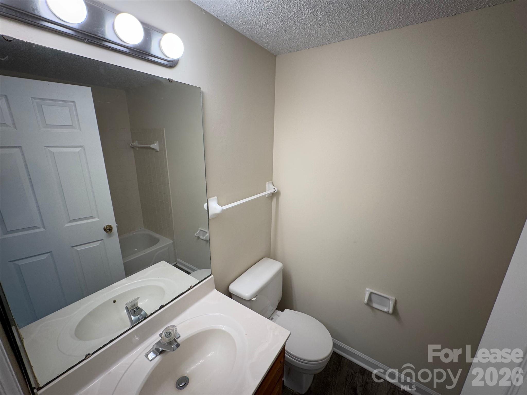 1604 Arlyn Circle Property Photo 14
