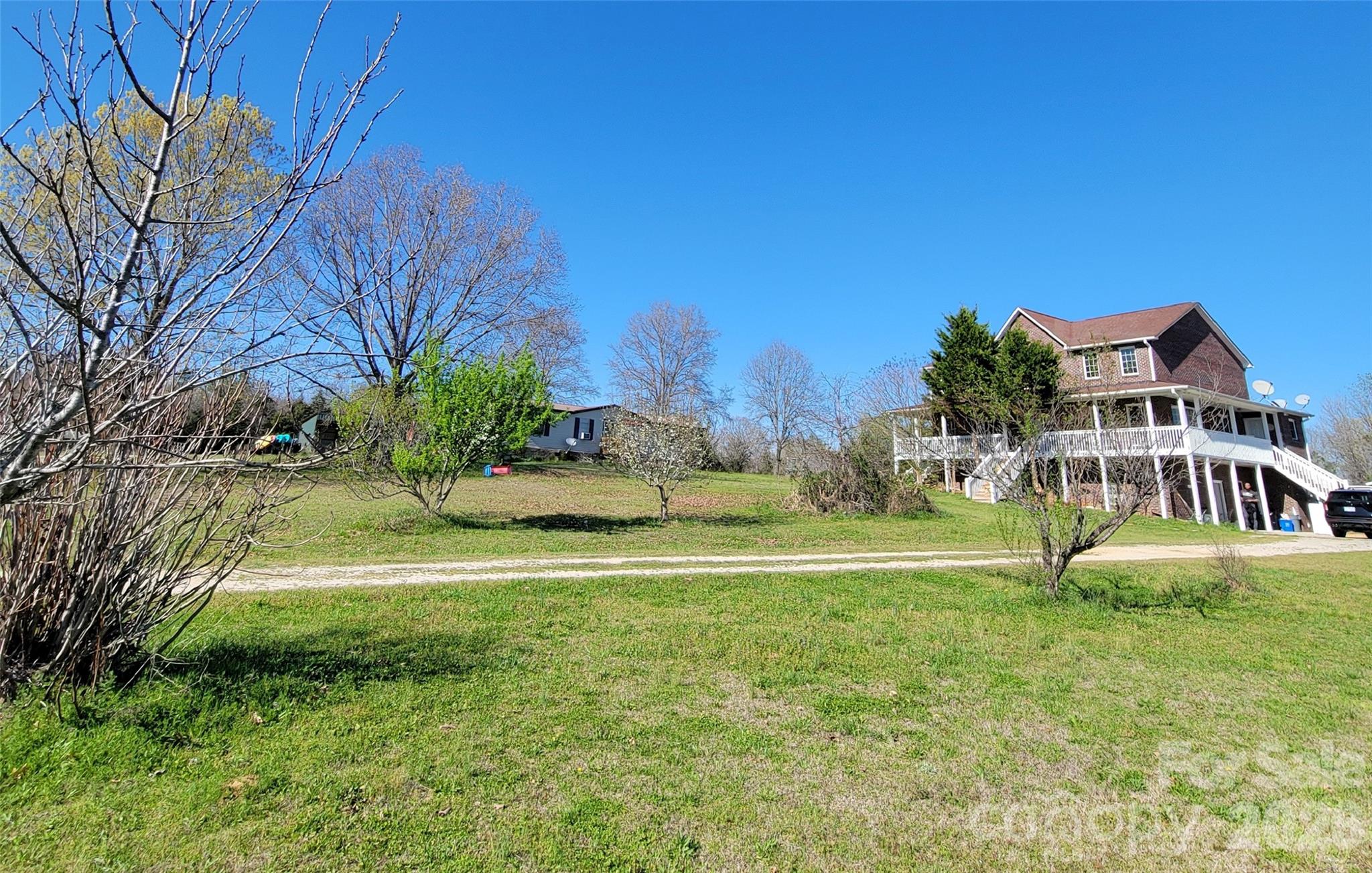 2976 / 2980 Propst Road Property Photo 8