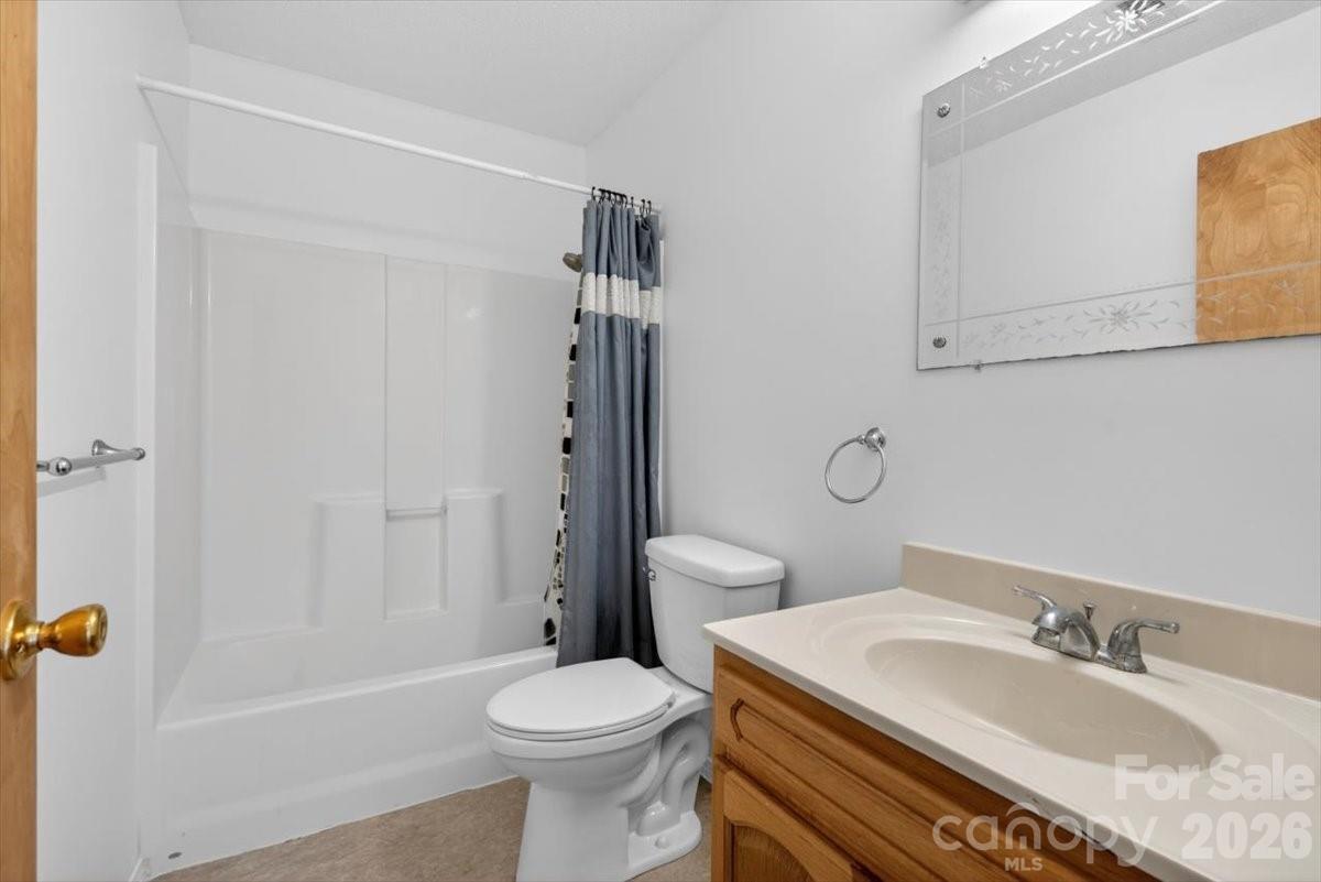 2976 / 2980 Propst Road Property Photo 15