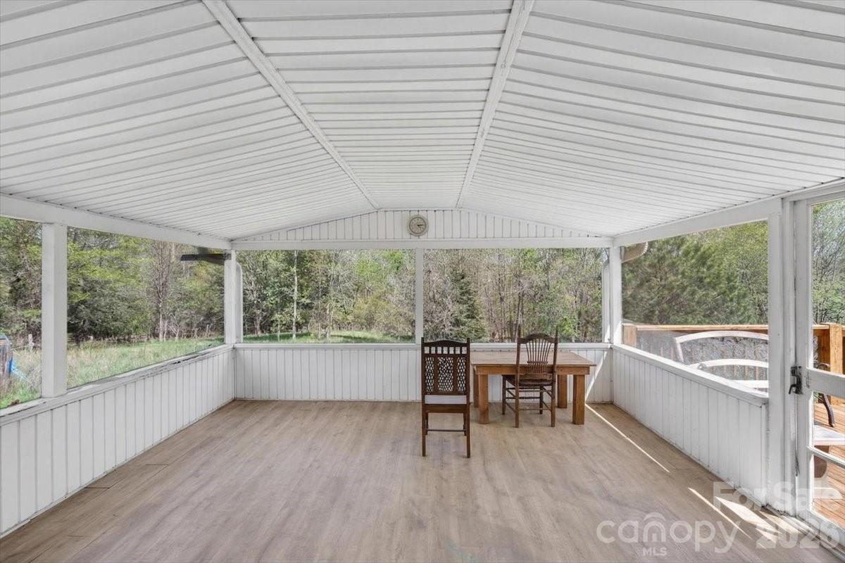 2976 / 2980 Propst Road Property Photo 16