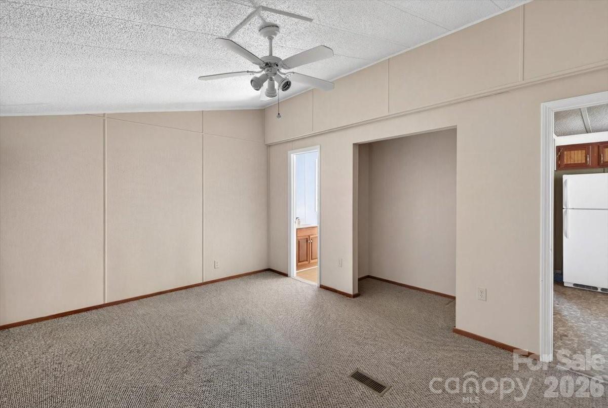 2976 / 2980 Propst Road Property Photo 24