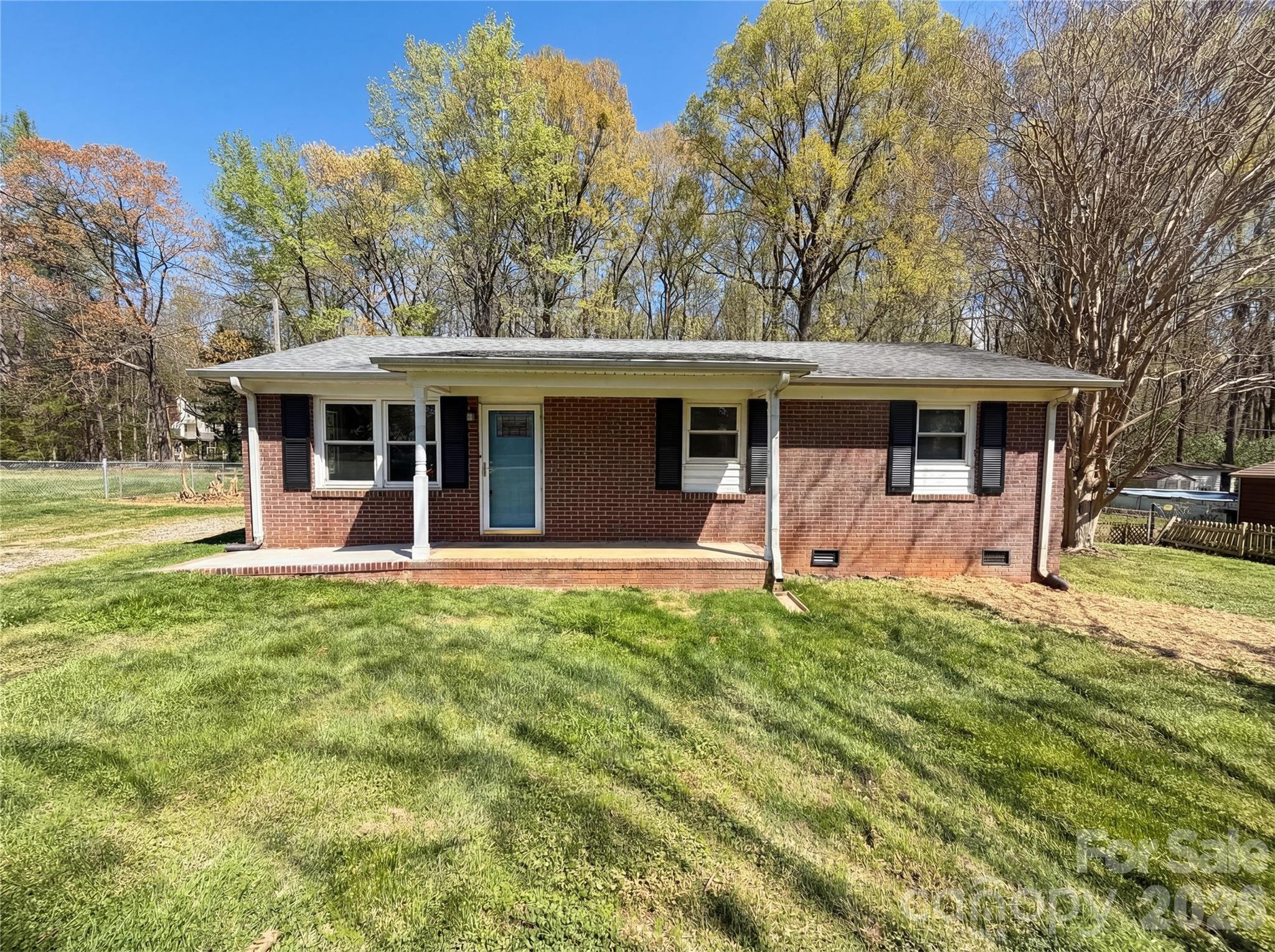 4402 Ginger Drive Property Photo 1