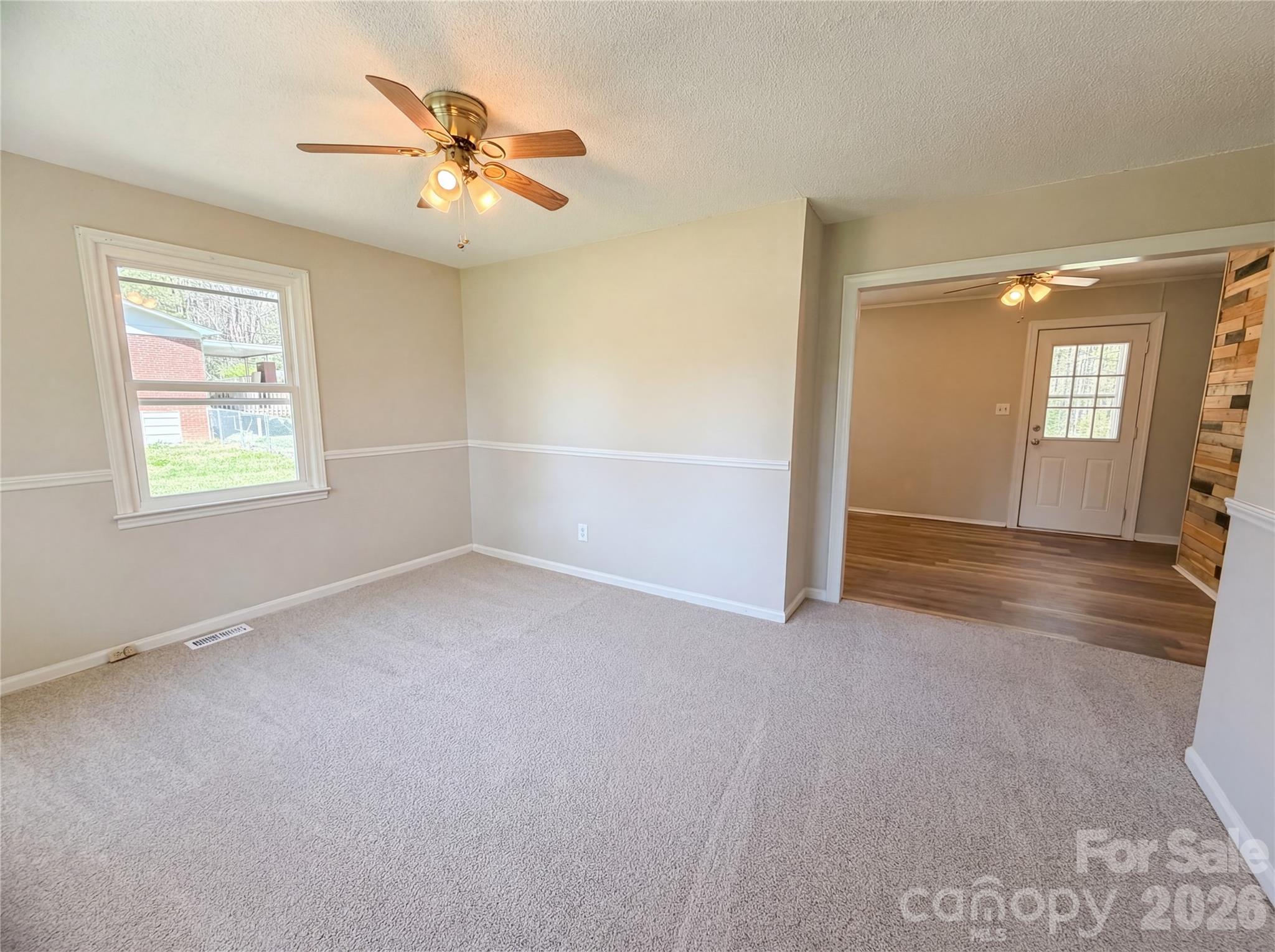 4402 Ginger Drive Property Photo 7