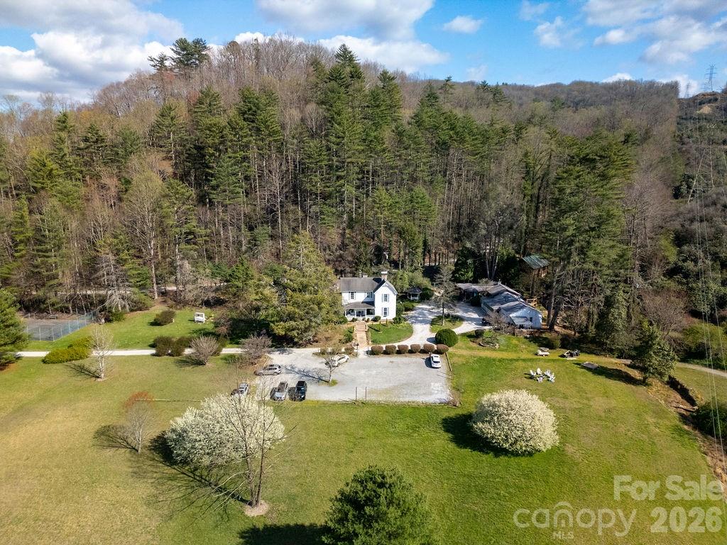 151 Everett Road Property Photo 6