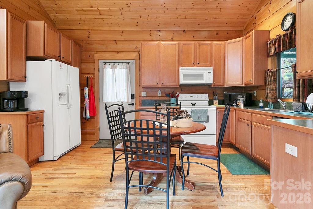 151 Everett Road Property Photo 33