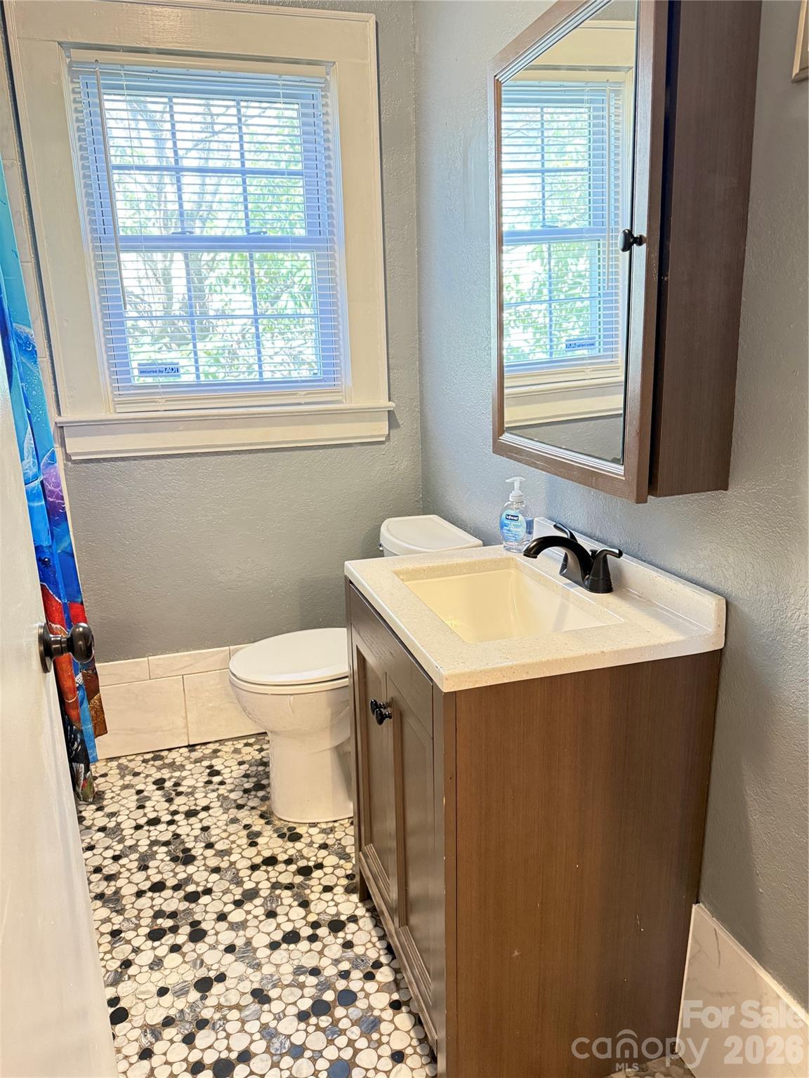 316 Sharon Avenue Property Photo 18