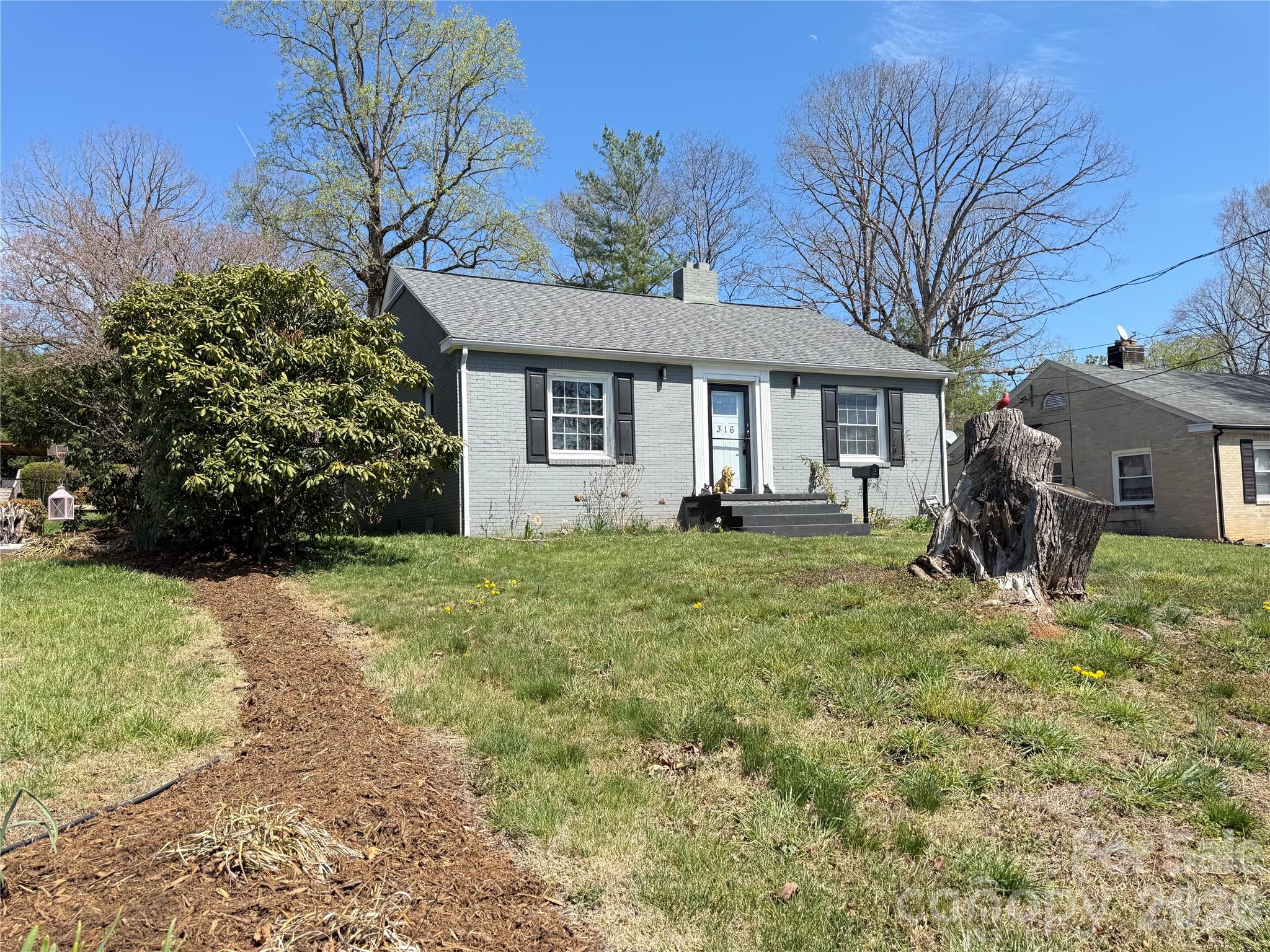 316 Sharon Avenue Property Photo 27