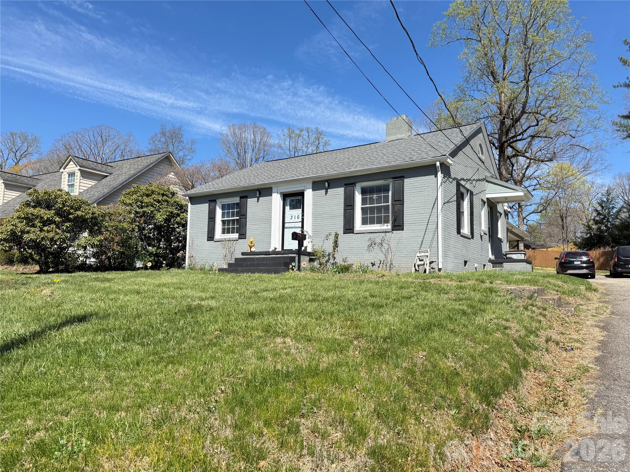 316 Sharon Avenue Property Photo 28