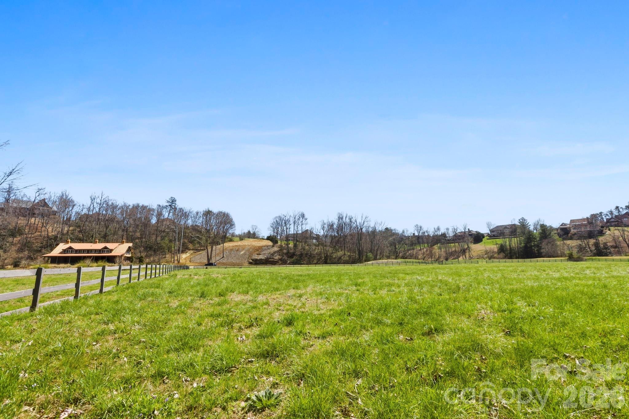 27 Falling Star Court Property Photo 6