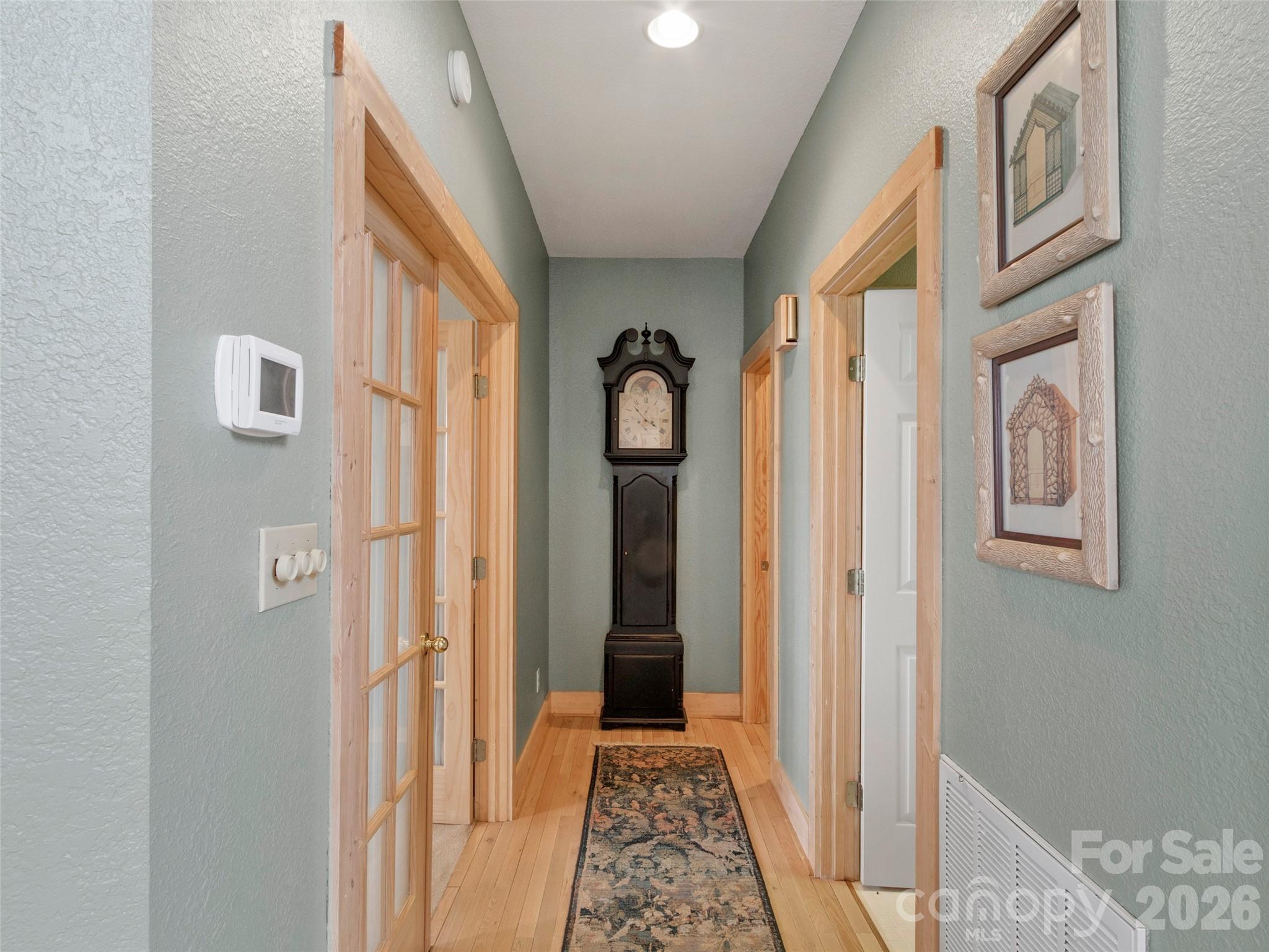 2163 Mountain Air Drive Property Photo 17