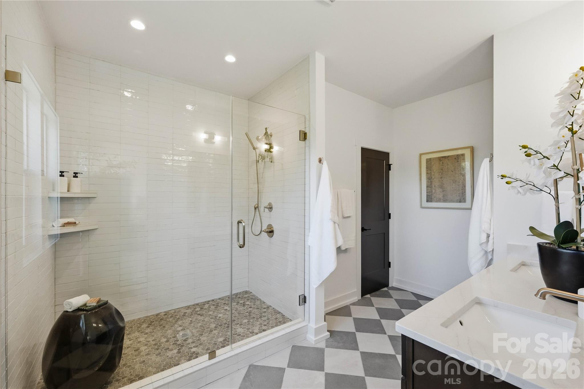 108 S Gregg Street Property Photo 28
