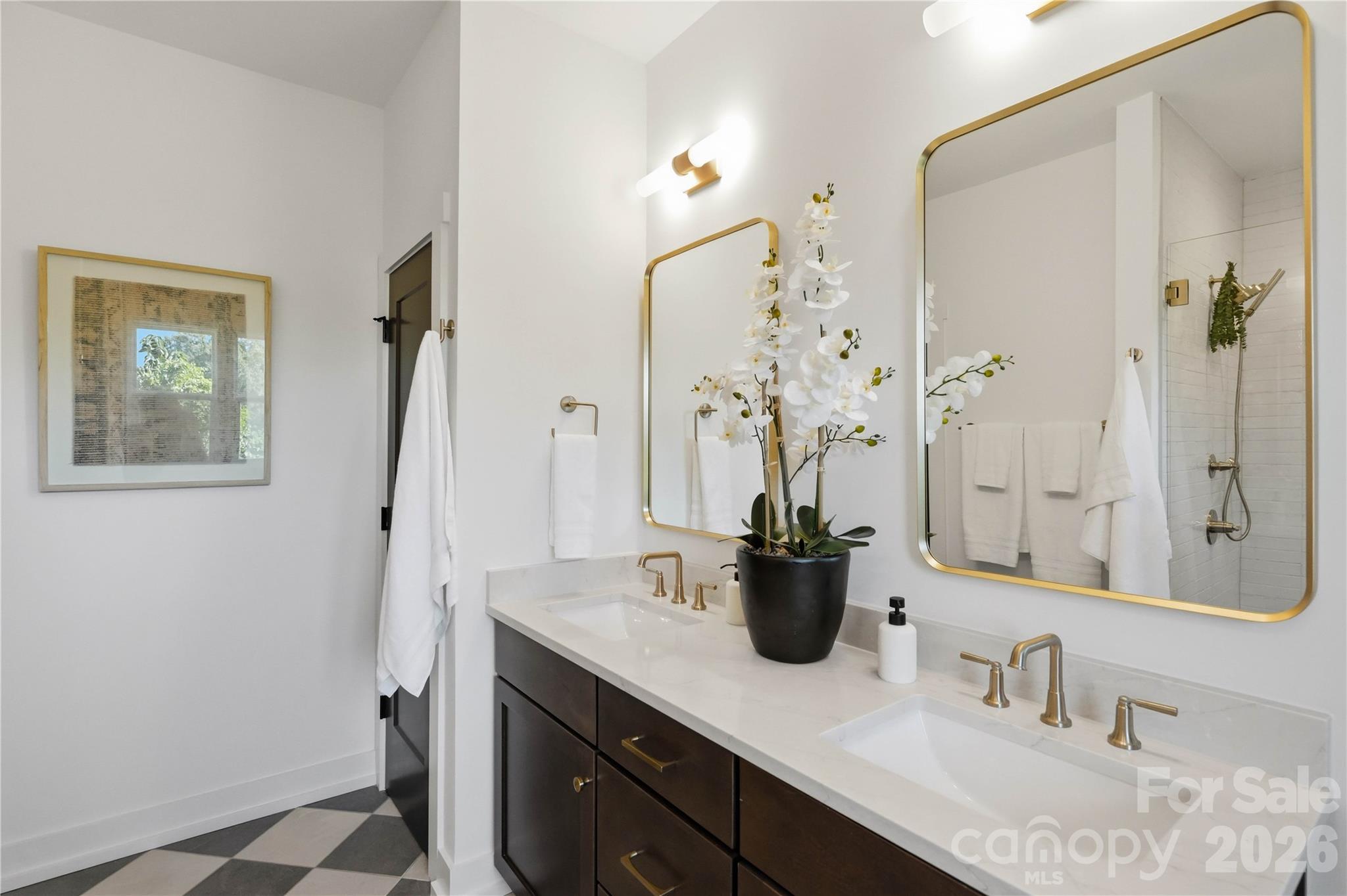 108 S Gregg Street Property Photo 29