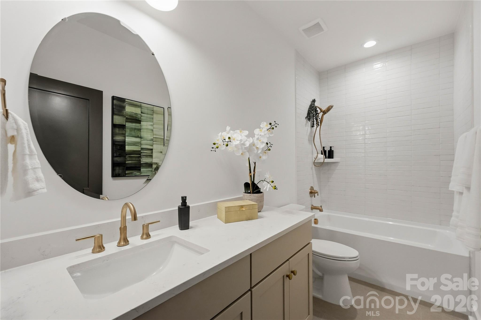 108 S Gregg Street Property Photo 33
