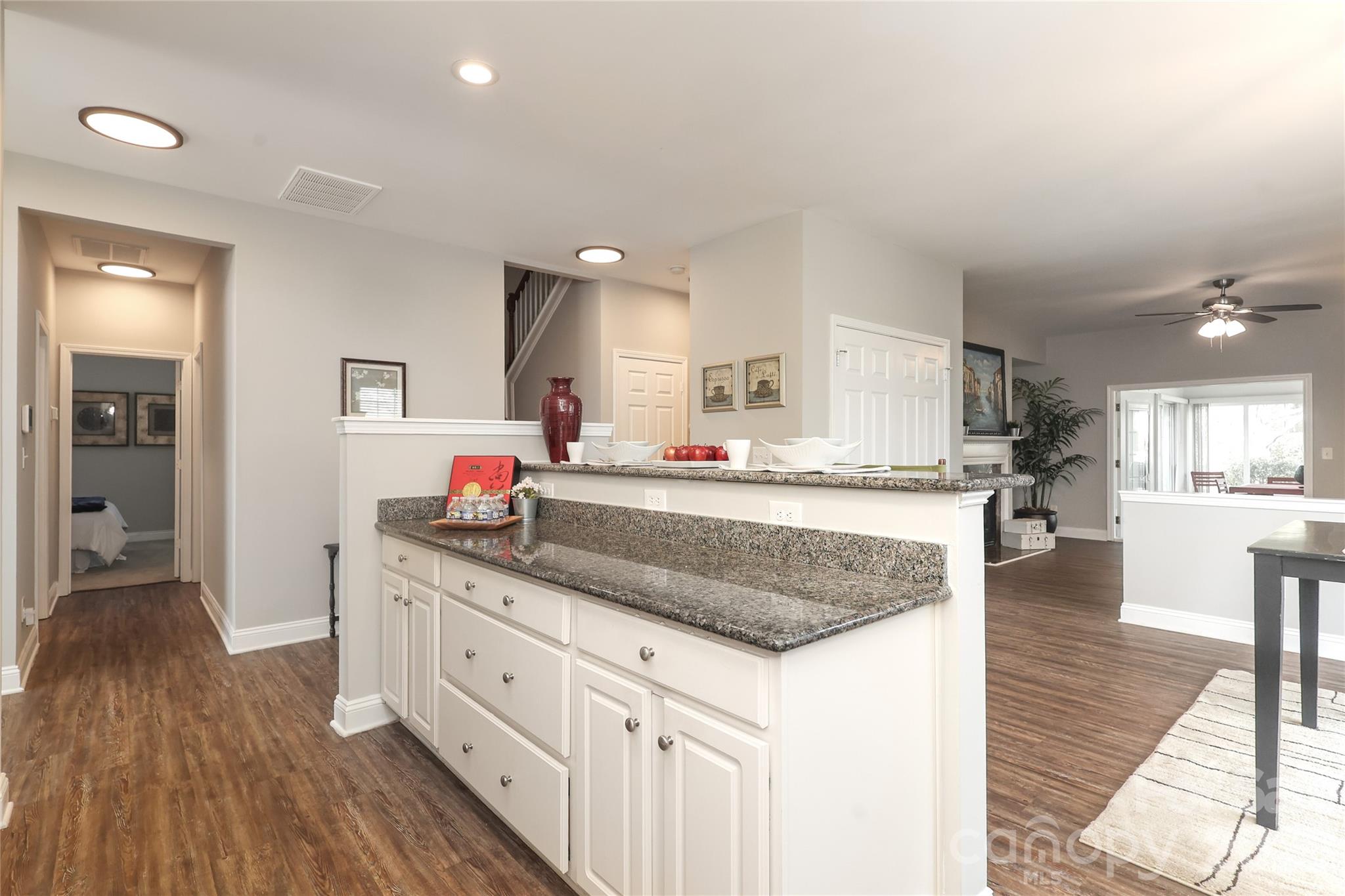 1026 Peridot Drive Property Photo 13