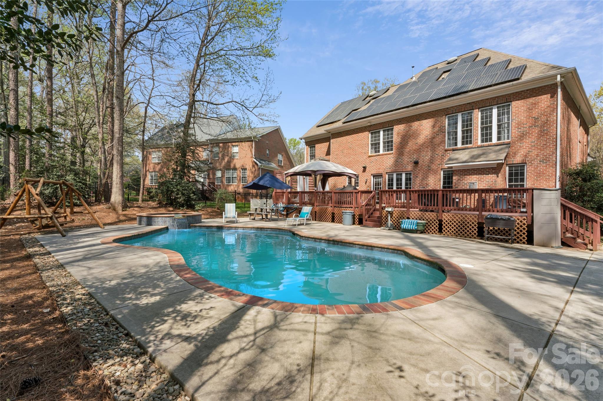 2678 Landing Pointe Drive Property Photo 1
