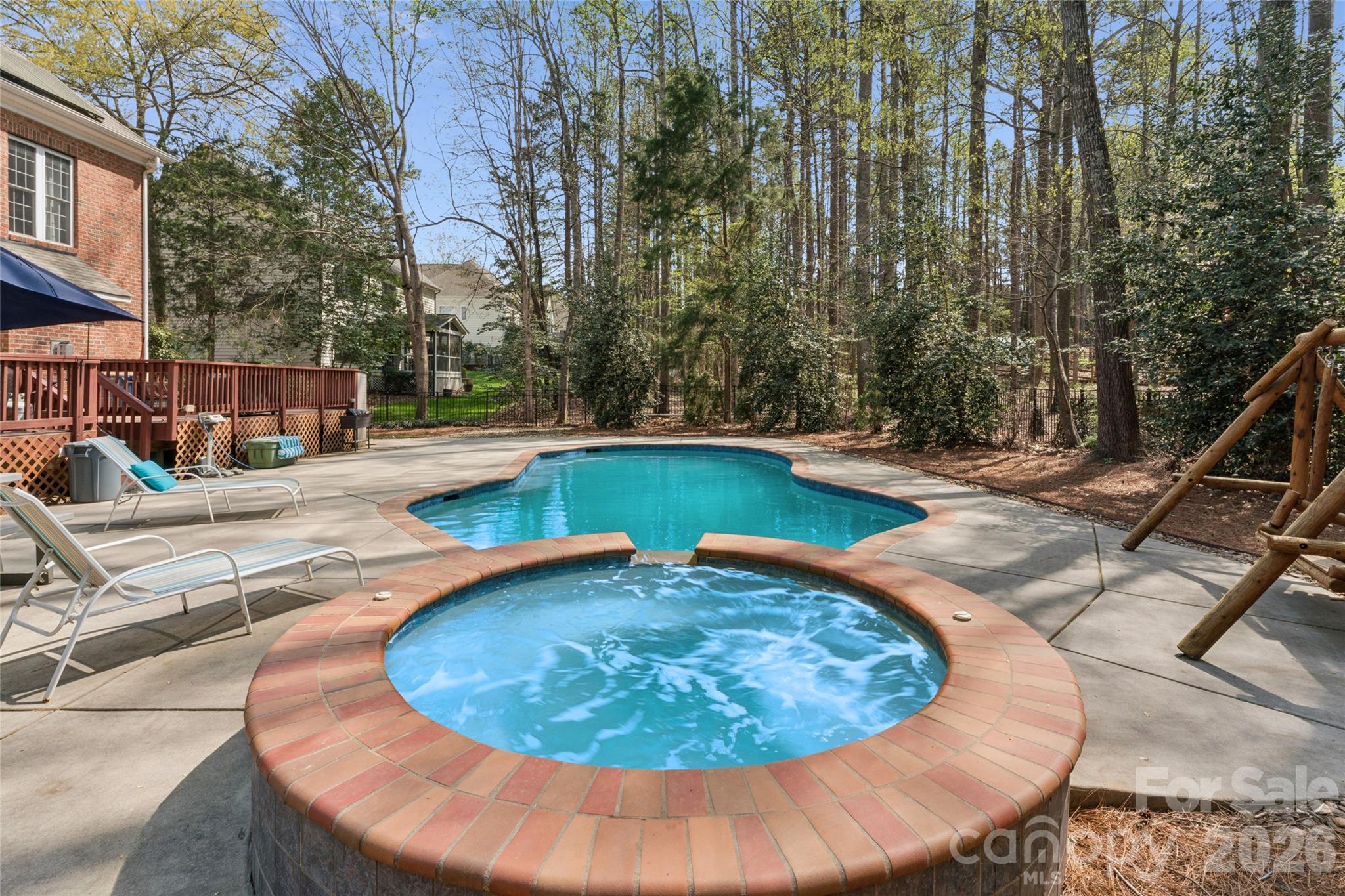 2678 Landing Pointe Drive Property Photo 38