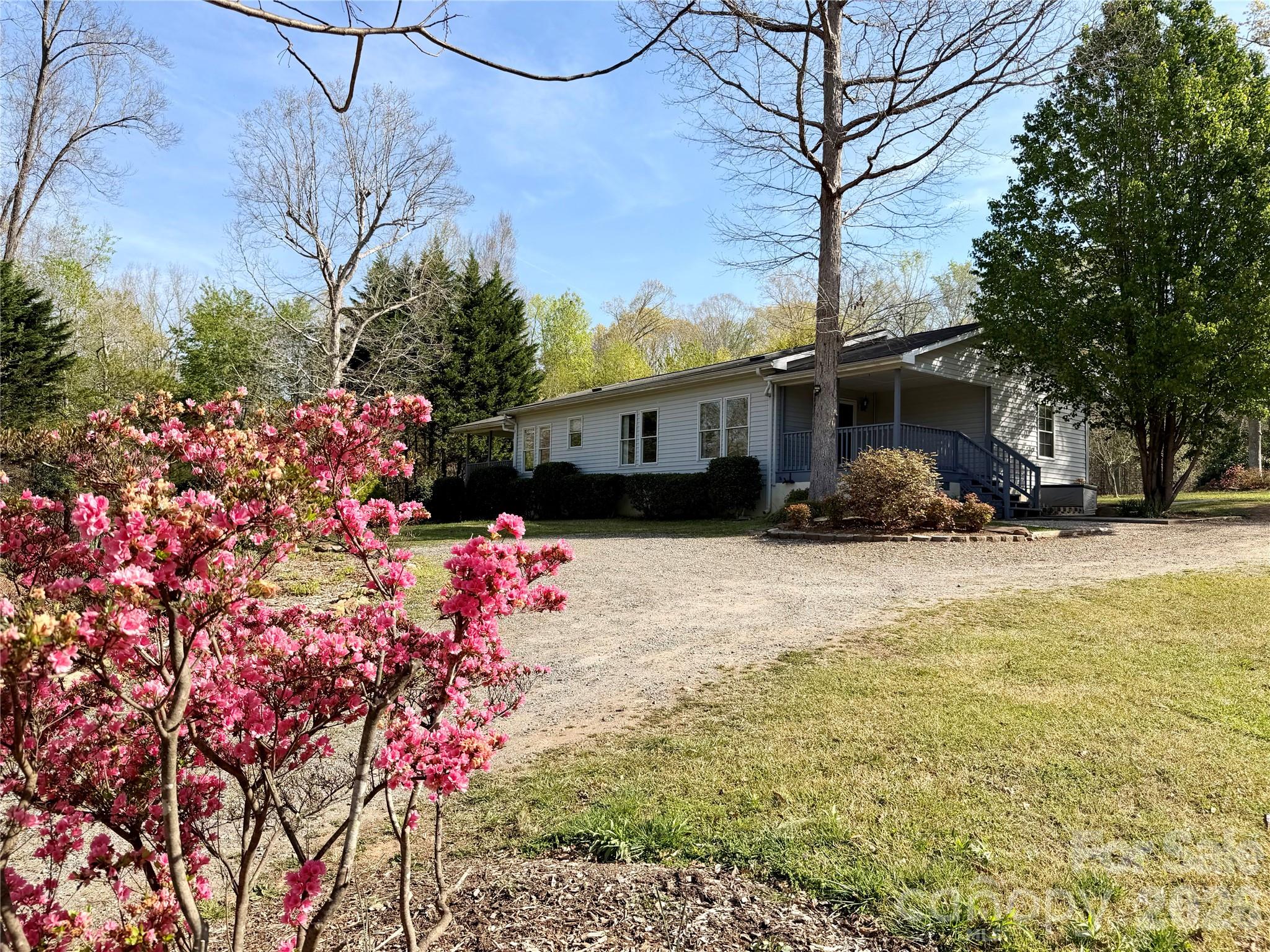 1270 Lilly Drive Property Photo 3
