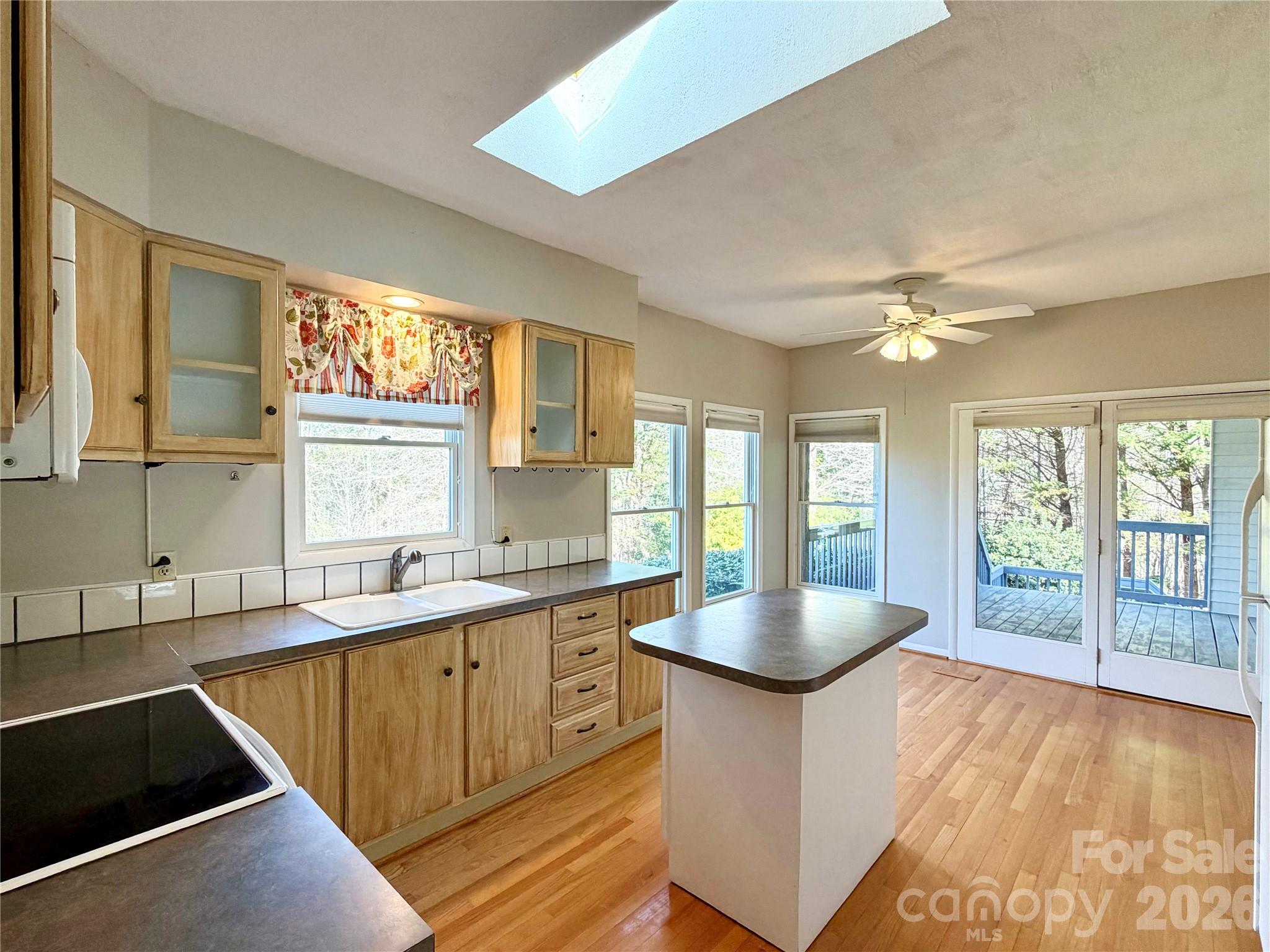 1270 Lilly Drive Property Photo 10