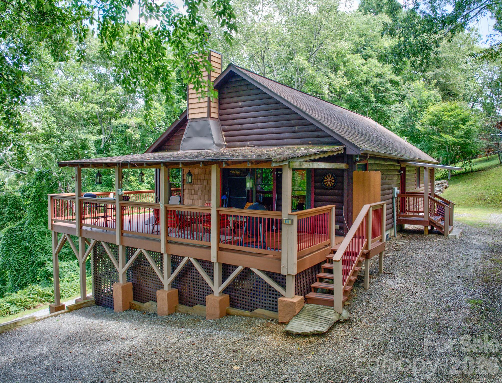 612 Whispering Winds Road Property Photo 1