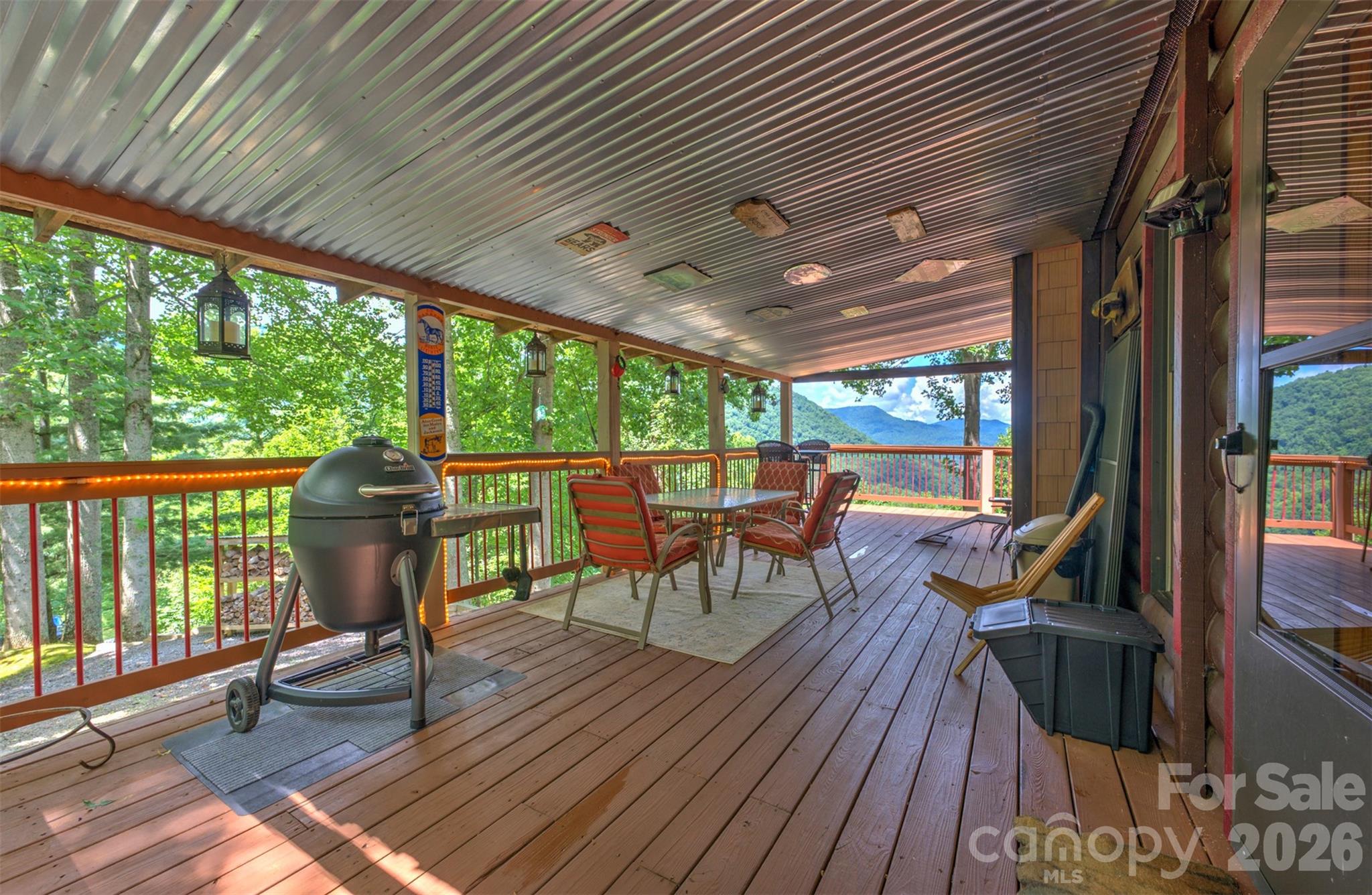 612 Whispering Winds Road Property Photo 8