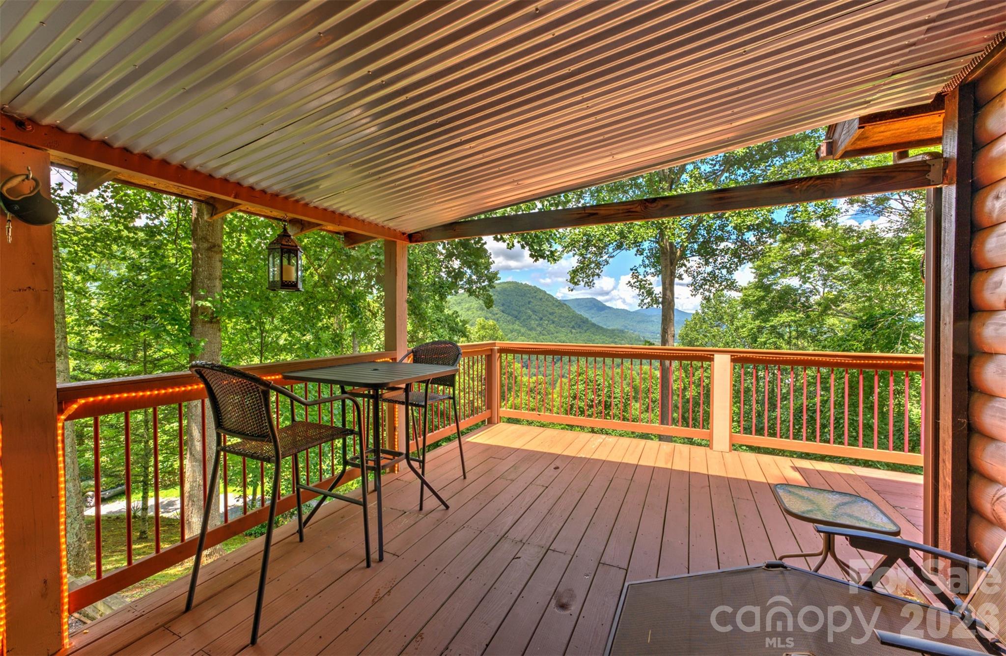 612 Whispering Winds Road Property Photo 9