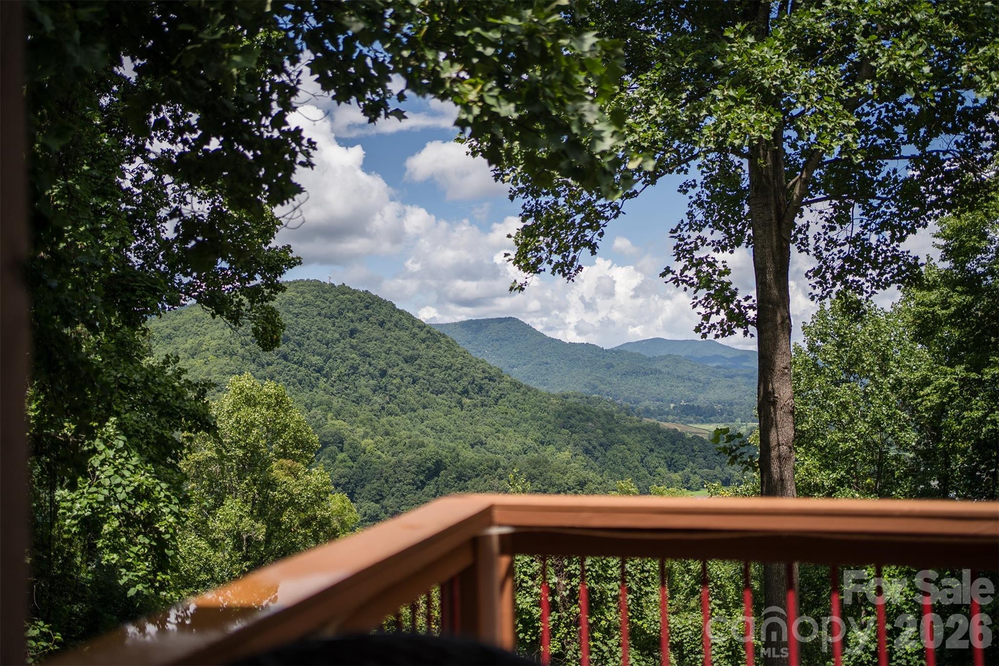 612 Whispering Winds Road Property Photo 11