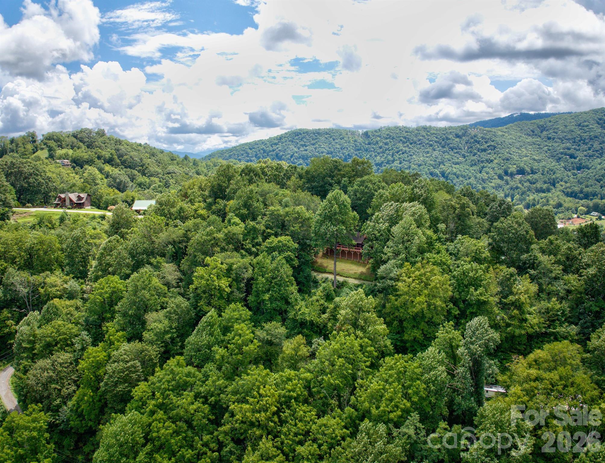 612 Whispering Winds Road Property Photo 15