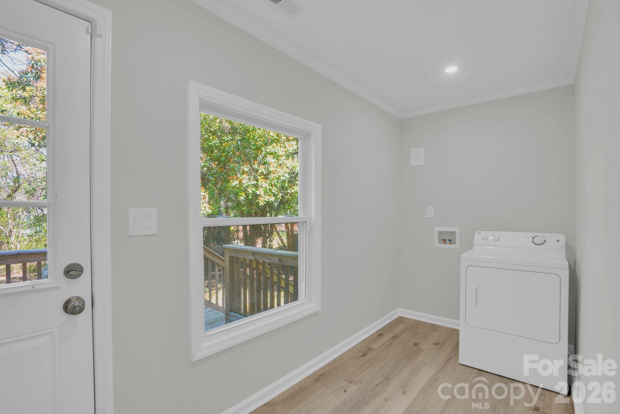 280 Buffalo Avenue Property Photo 18