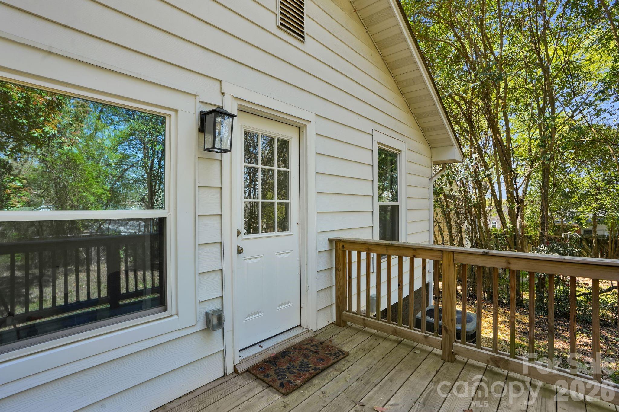 280 Buffalo Avenue Property Photo 20