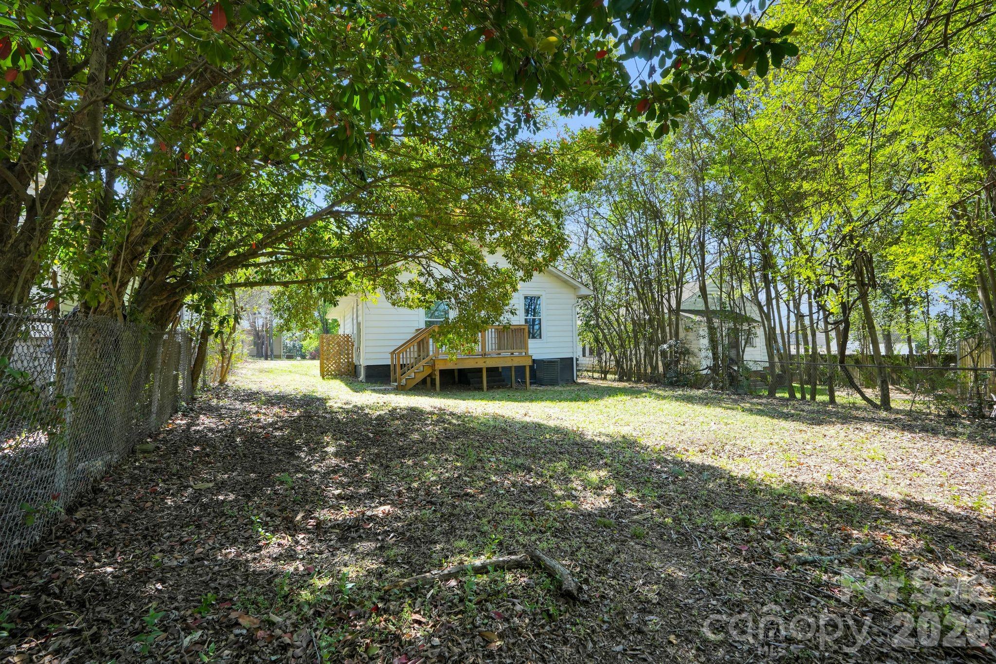 280 Buffalo Avenue Property Photo 23