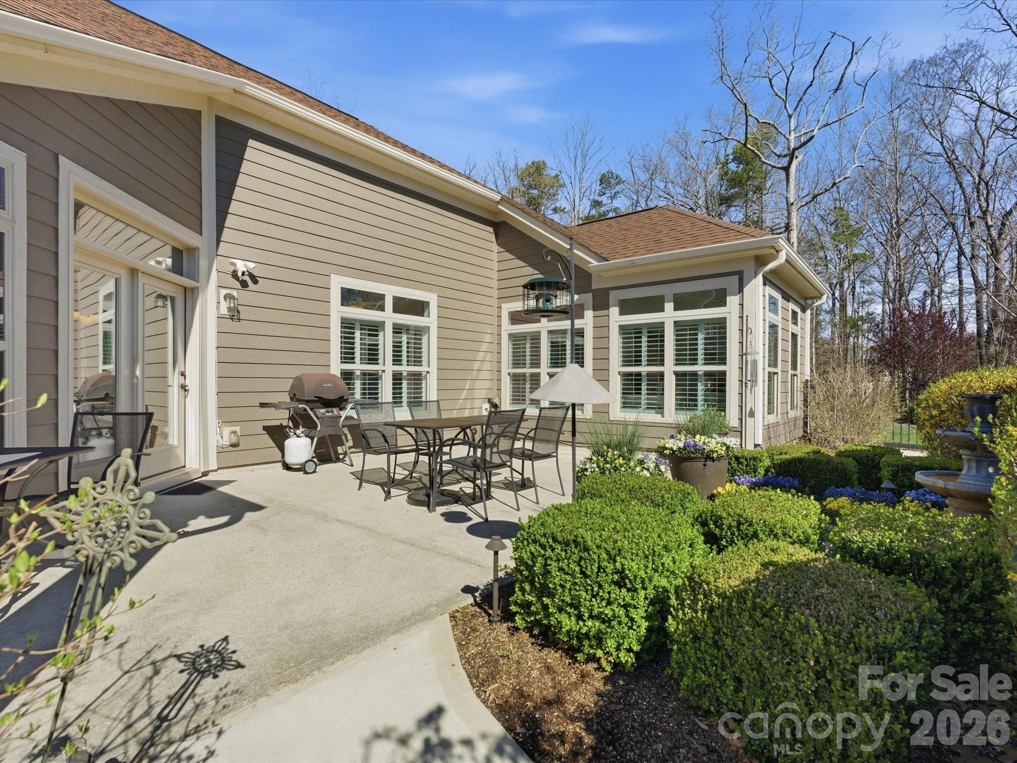 1180 Avalon Place Property Photo 32