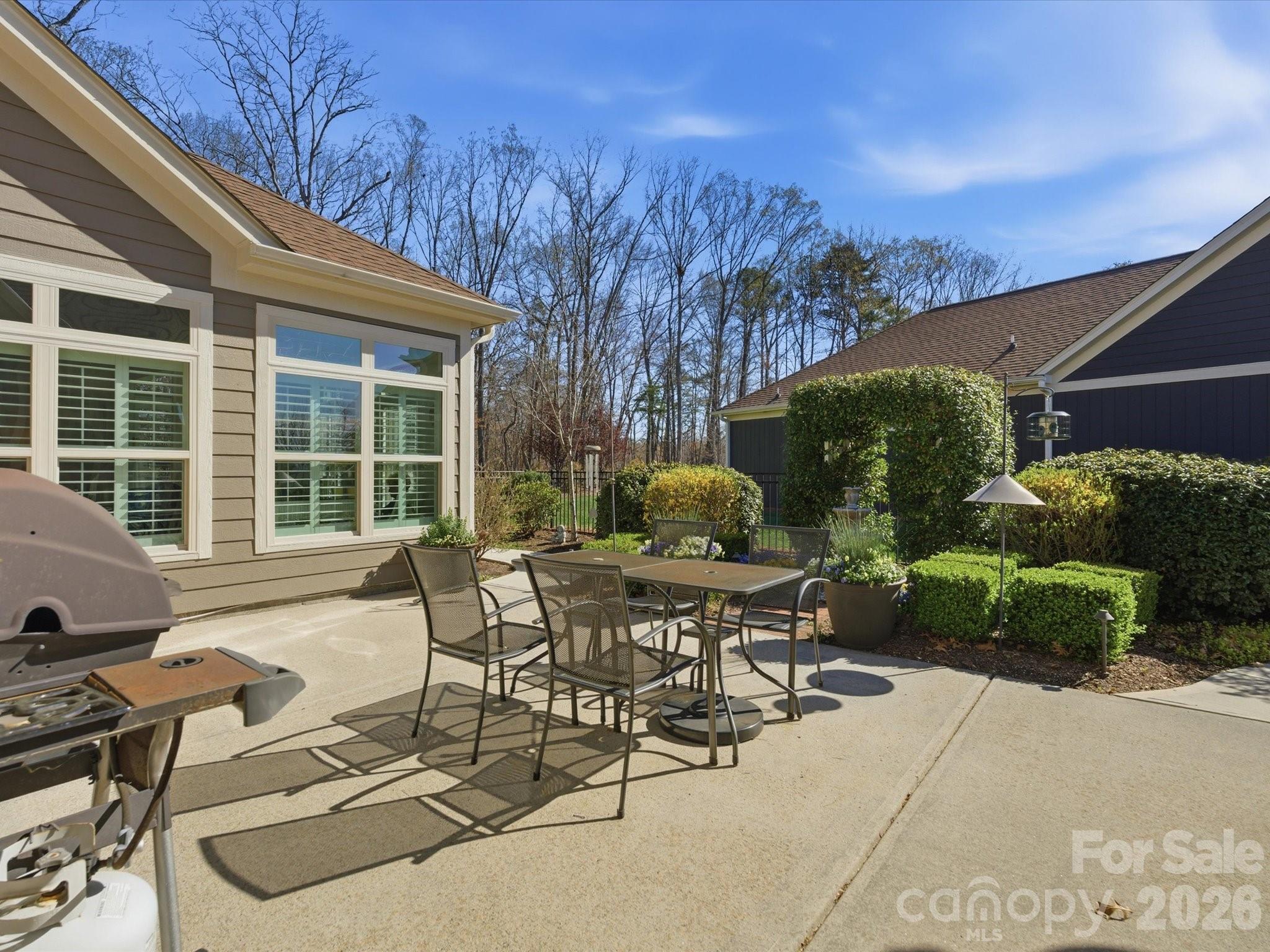 1180 Avalon Place Property Photo 33