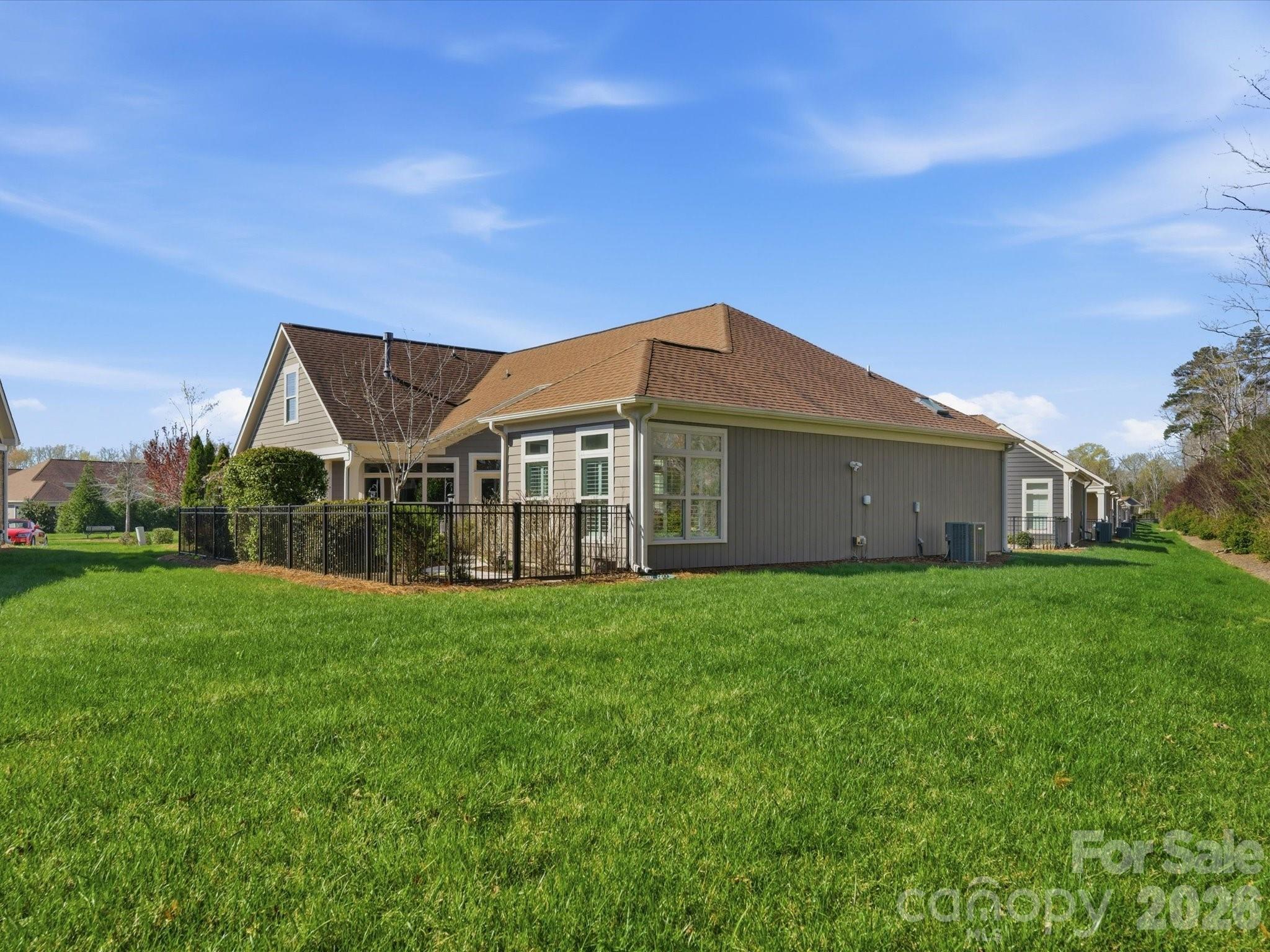 1180 Avalon Place Property Photo 37