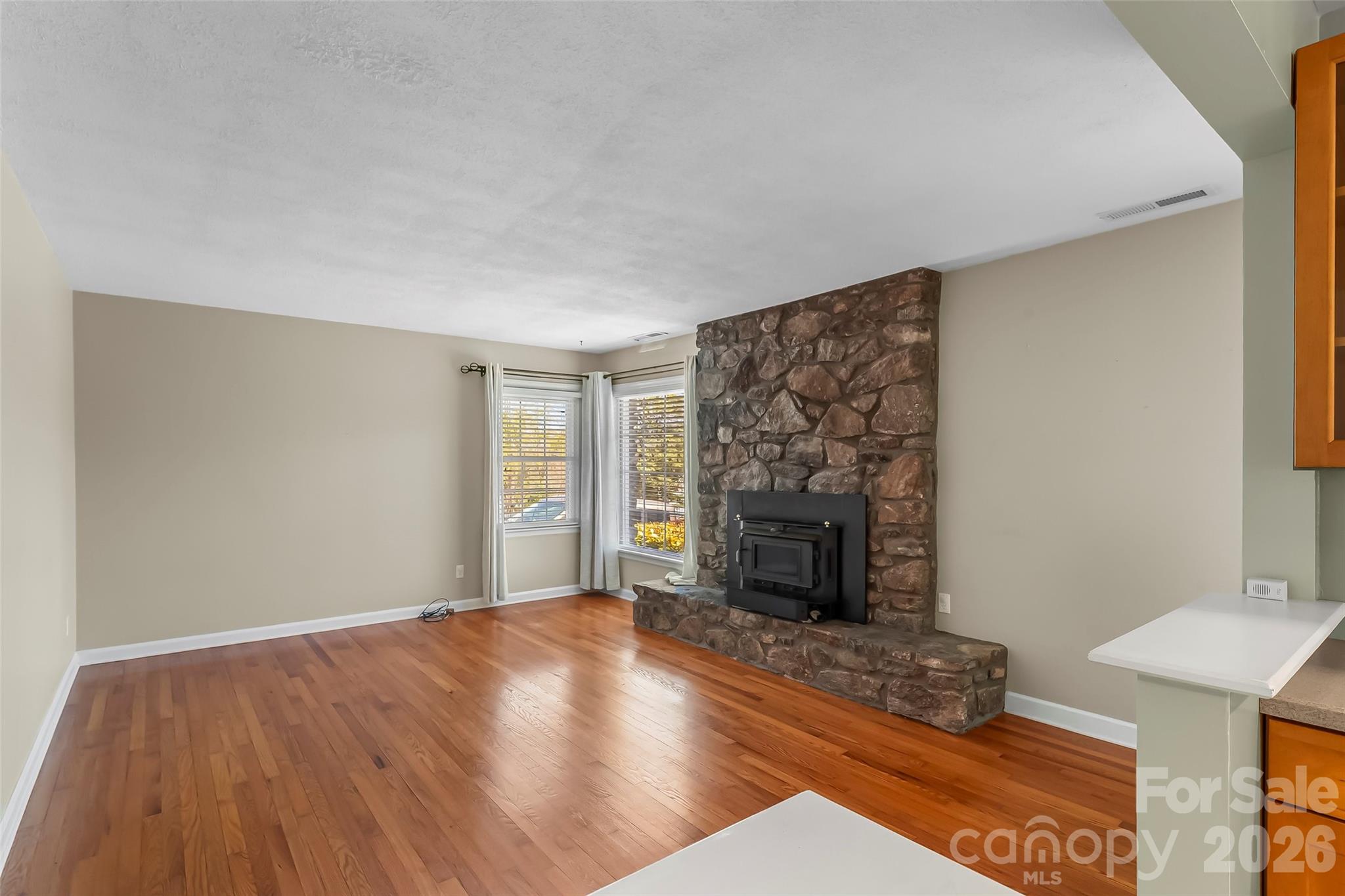 10 Woodmont Drive Property Photo 5