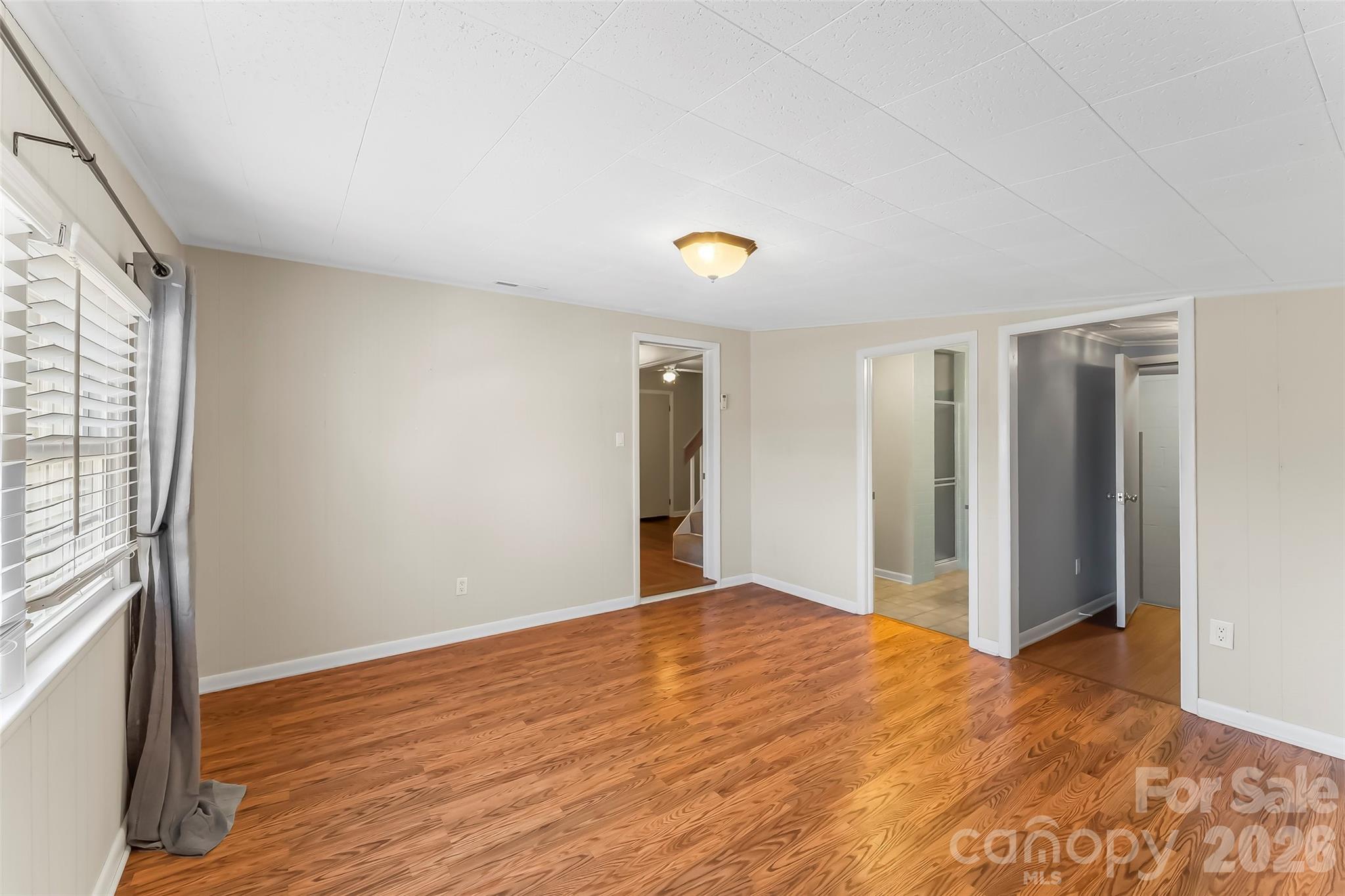 10 Woodmont Drive Property Photo 7