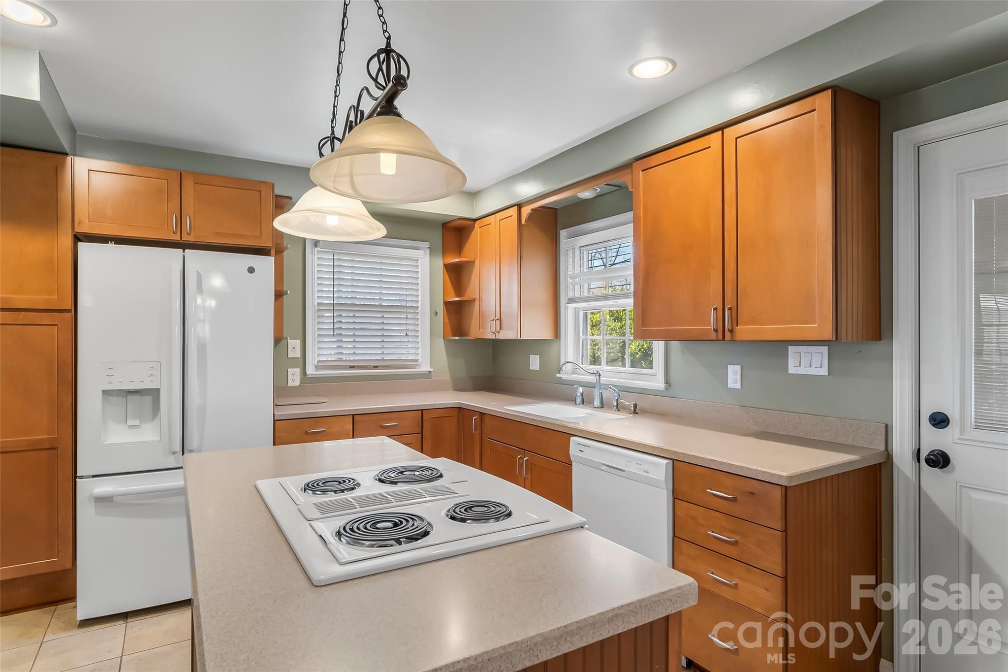 10 Woodmont Drive Property Photo 22