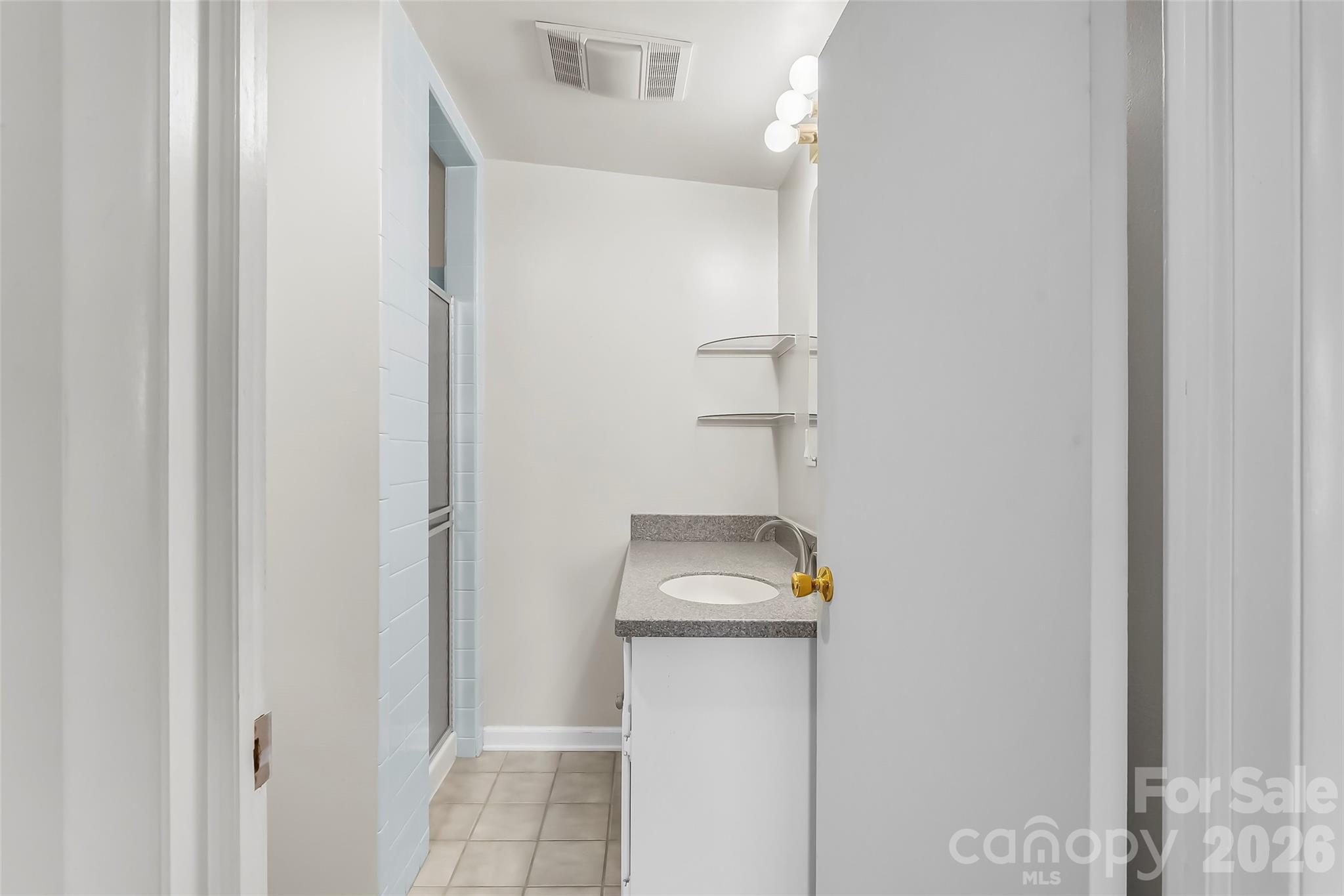 10 Woodmont Drive Property Photo 25