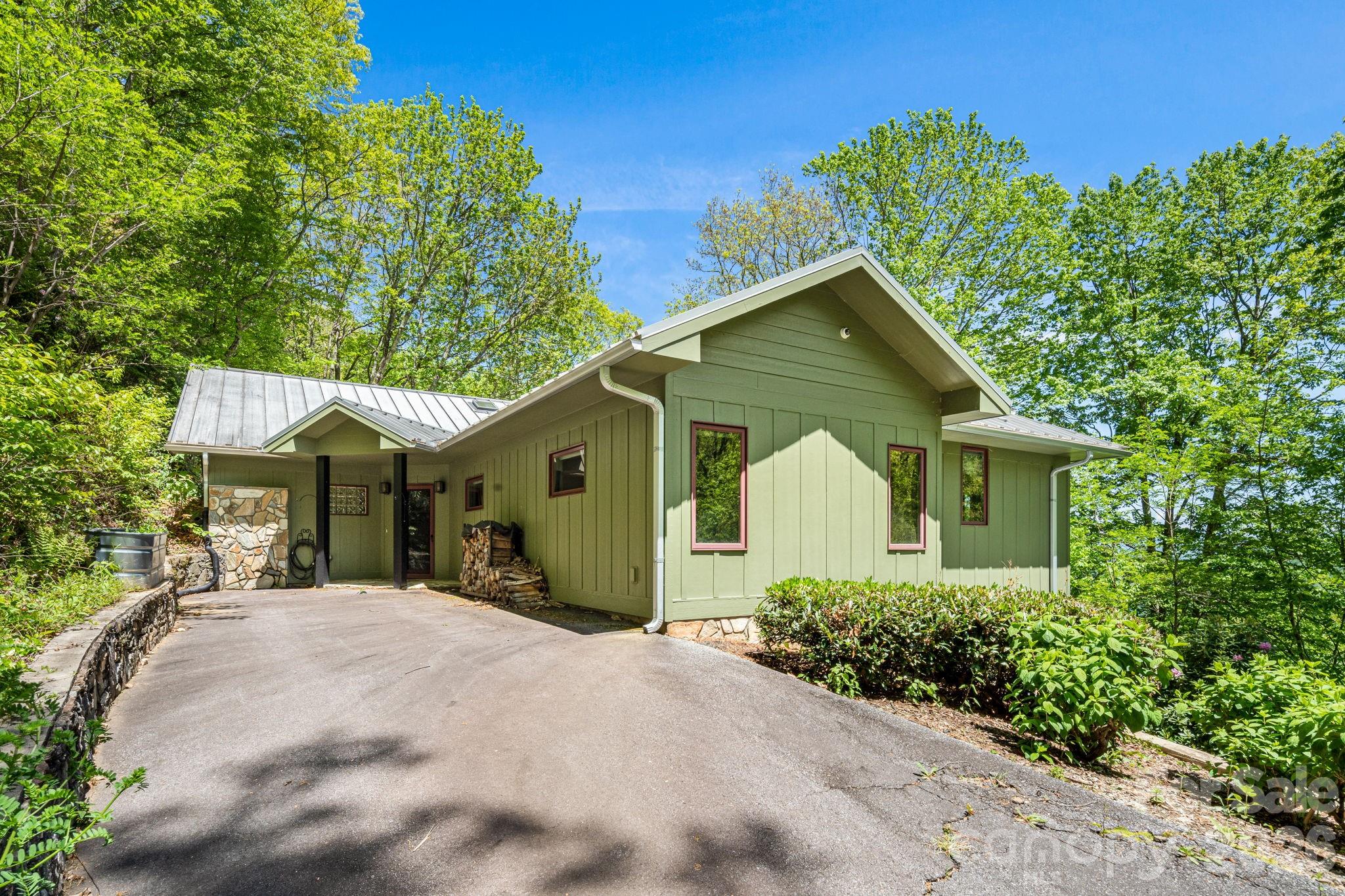 1760 Winding Creek Drive Property Photo 3
