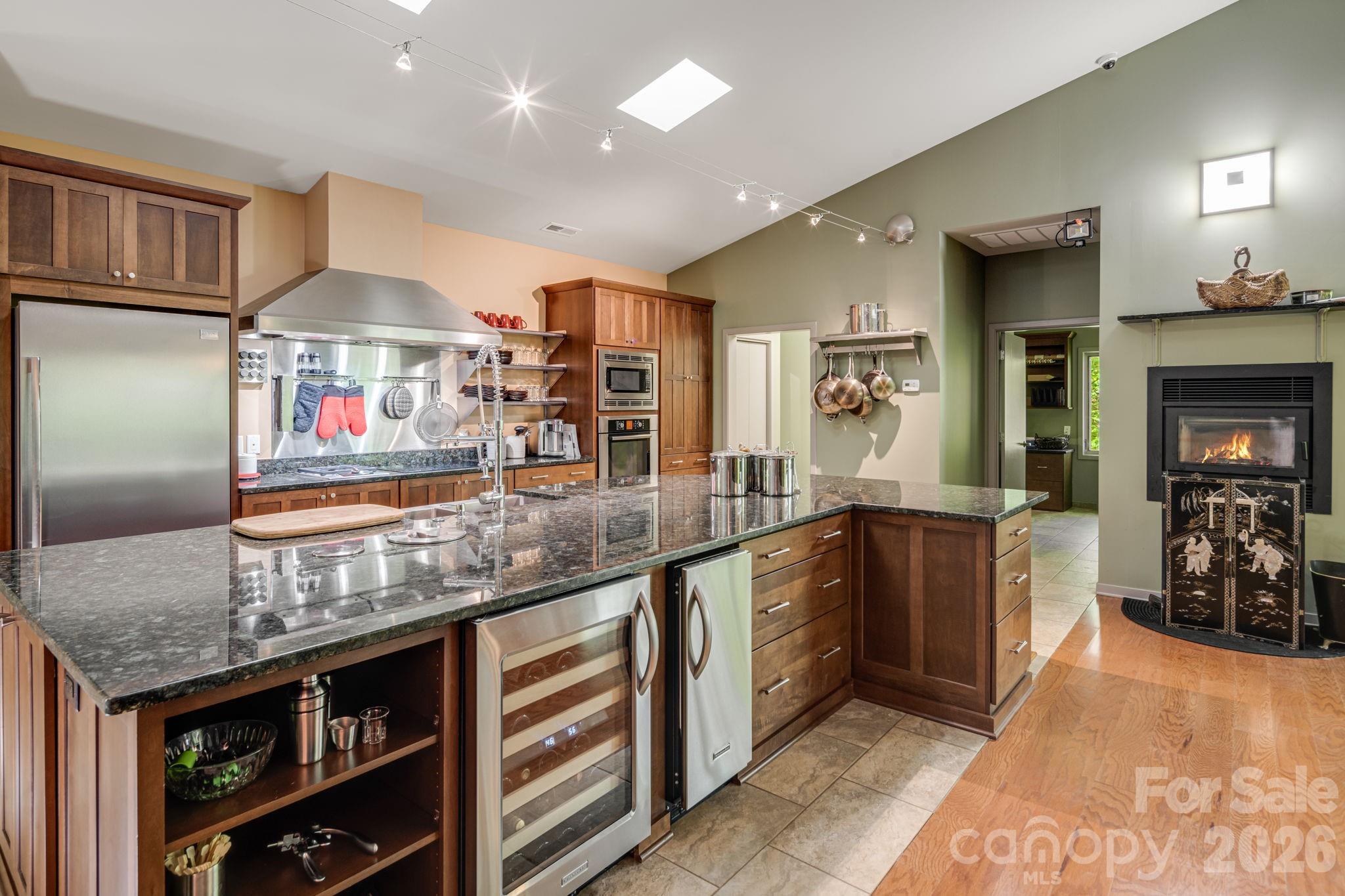 1760 Winding Creek Drive Property Photo 10
