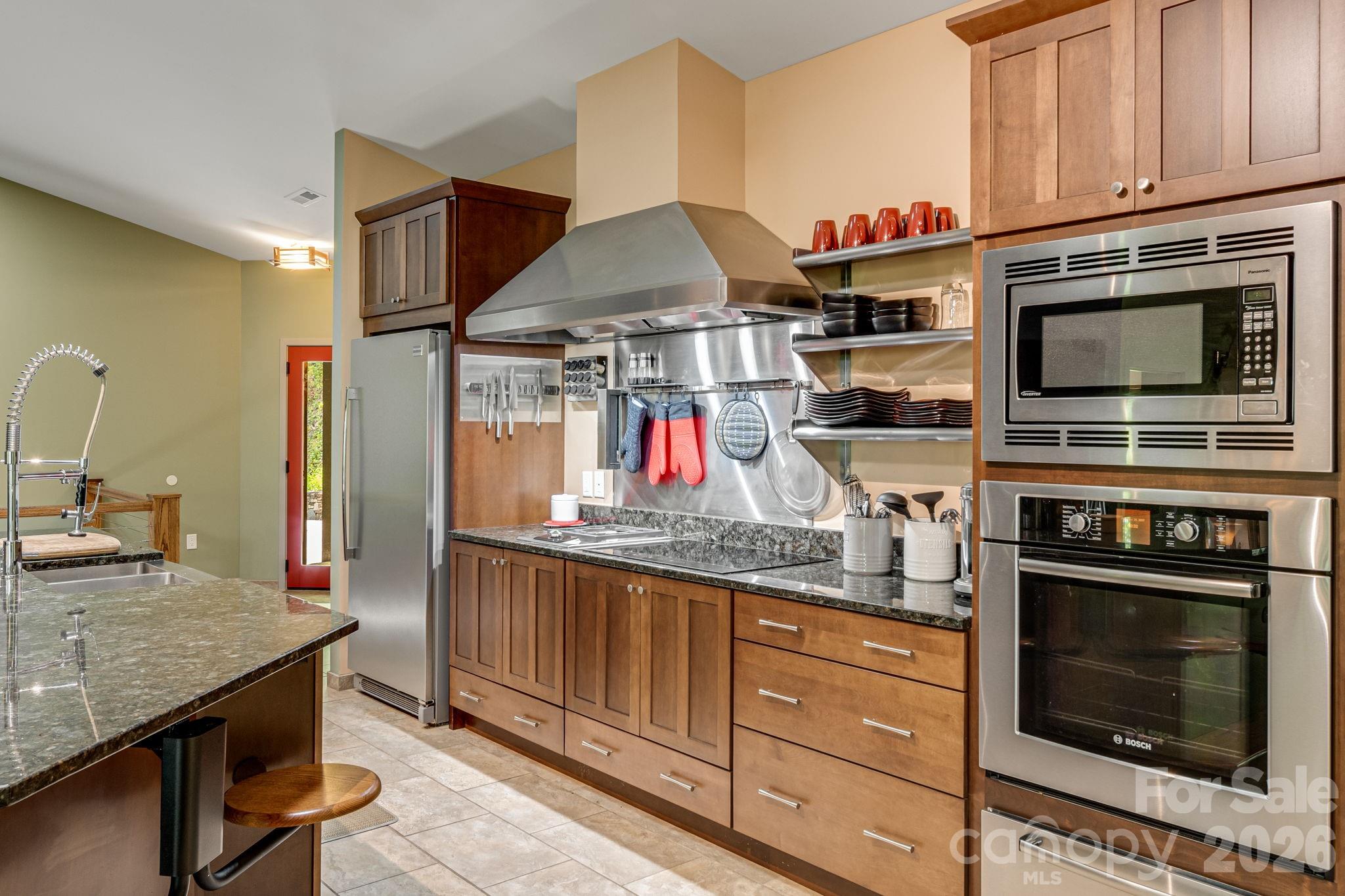 1760 Winding Creek Drive Property Photo 11