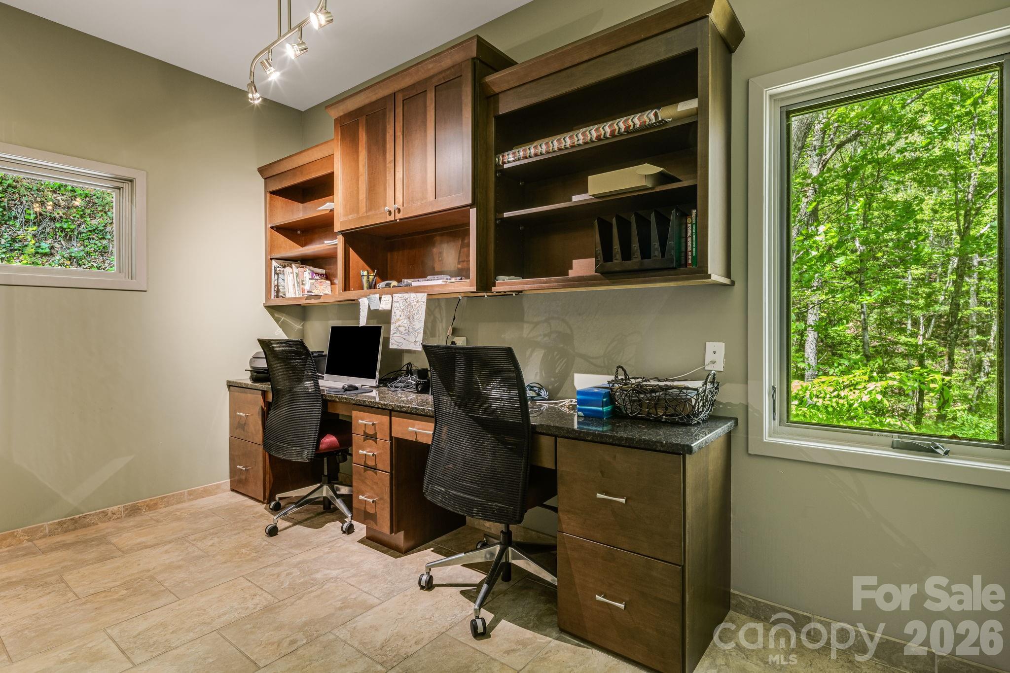 1760 Winding Creek Drive Property Photo 23