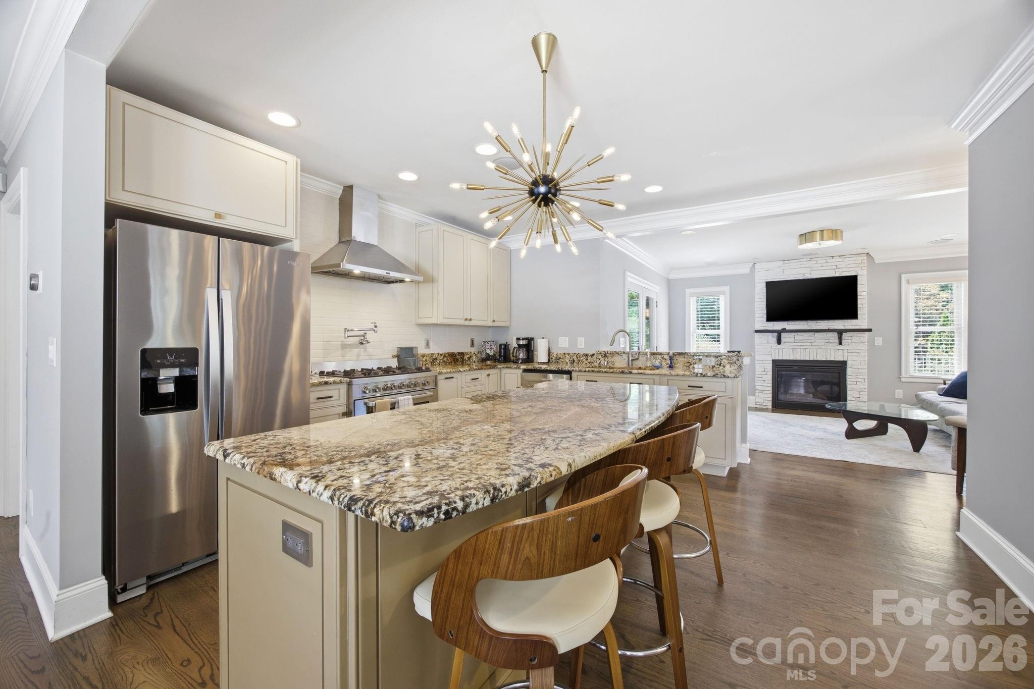 3220 Commonwealth Avenue Property Photo 9