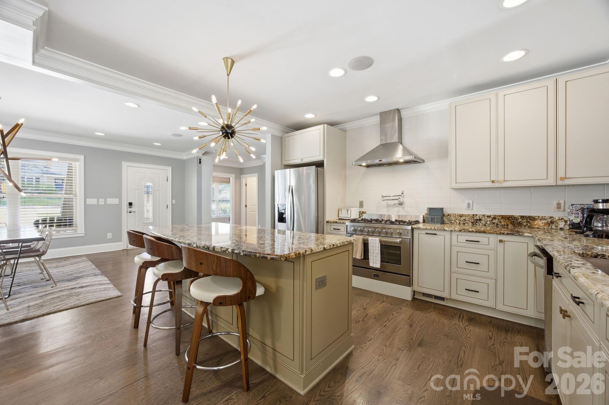 3220 Commonwealth Avenue Property Photo 10