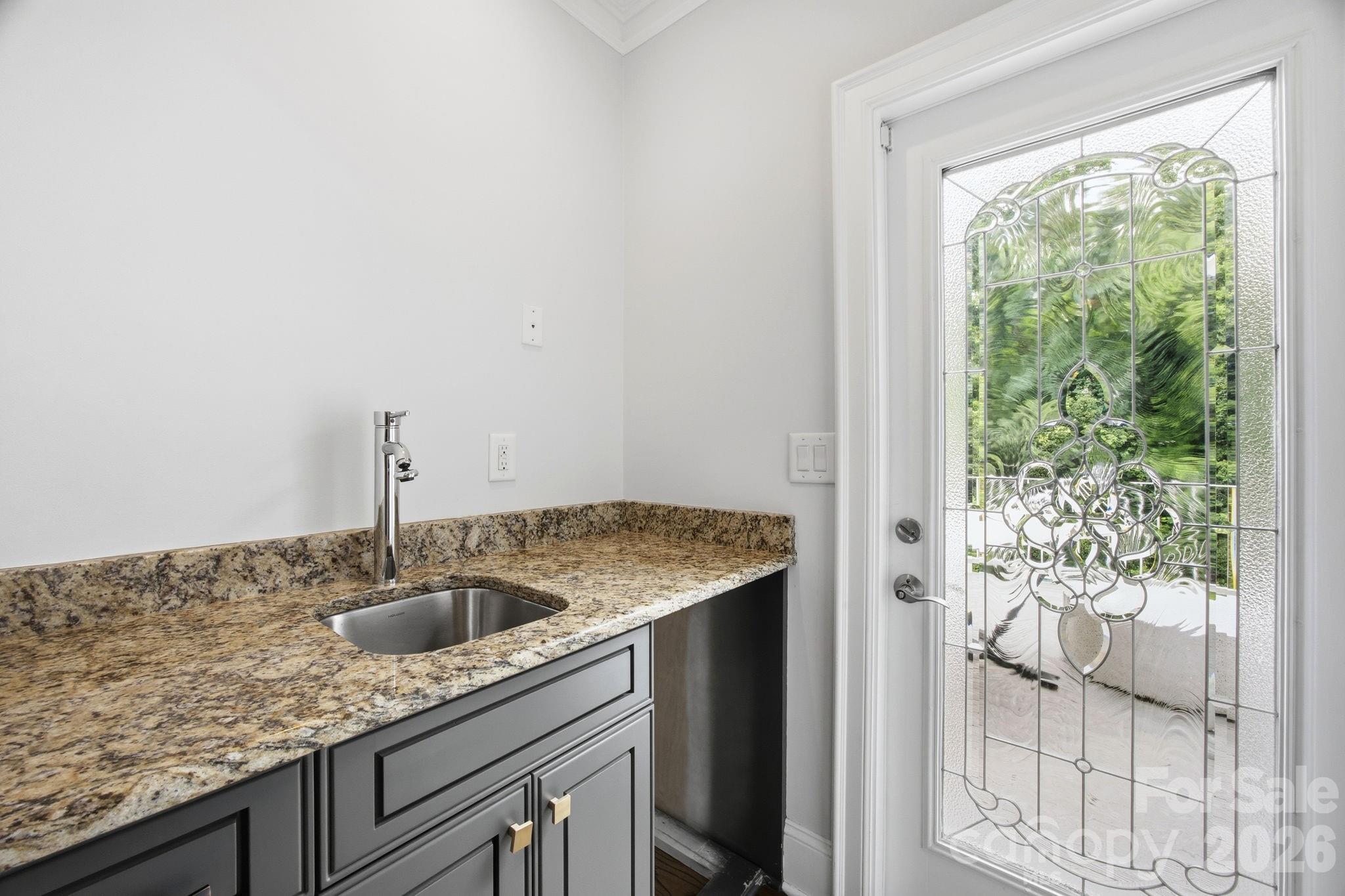 3220 Commonwealth Avenue Property Photo 28