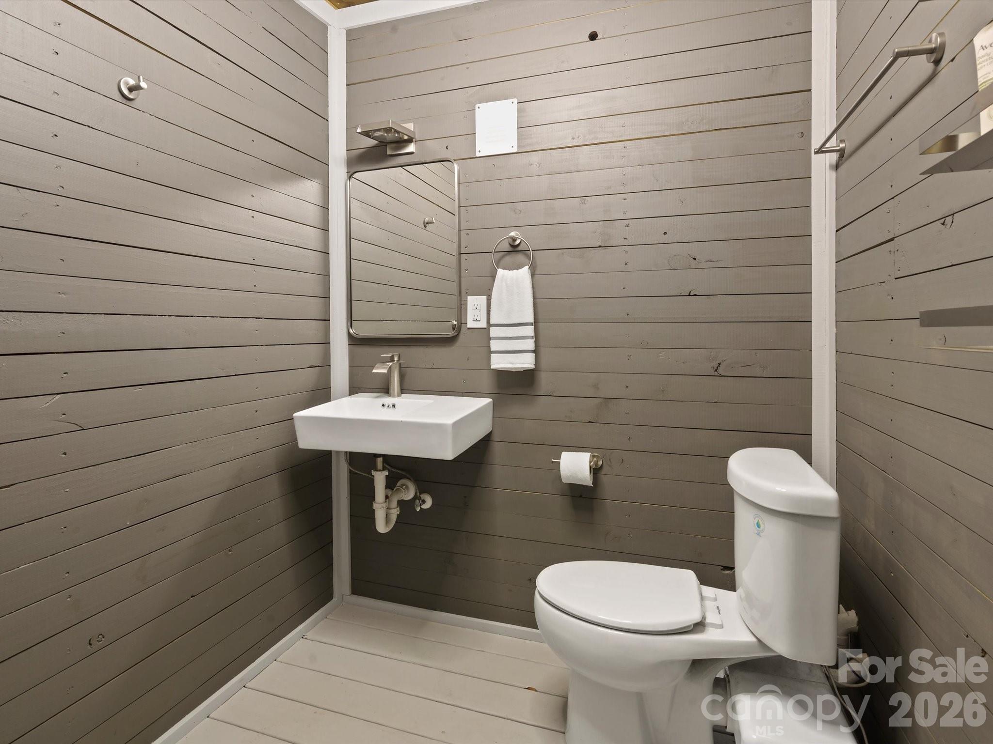 3220 Commonwealth Avenue Property Photo 34