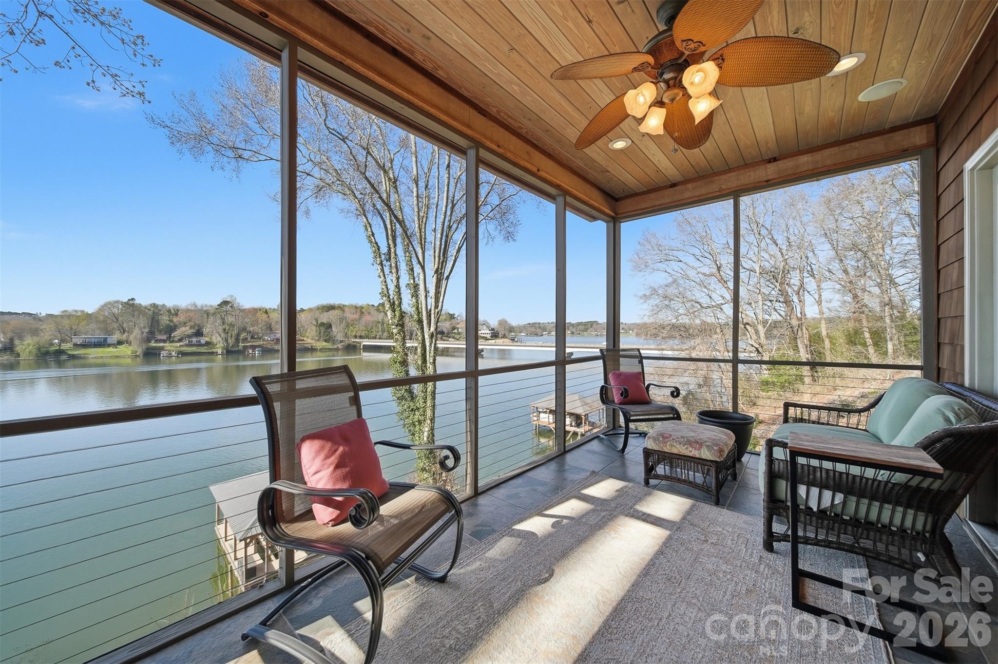 152 Bridge Pointe Lane Property Photo 4