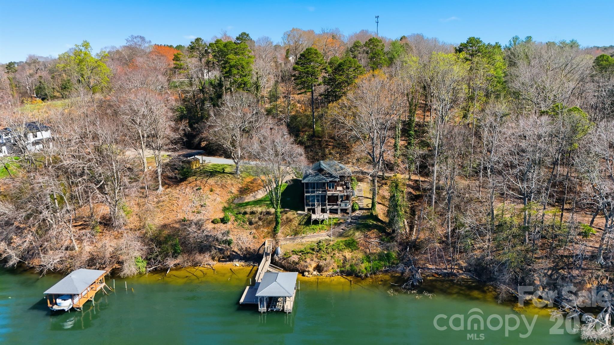 152 Bridge Pointe Lane Property Photo 17